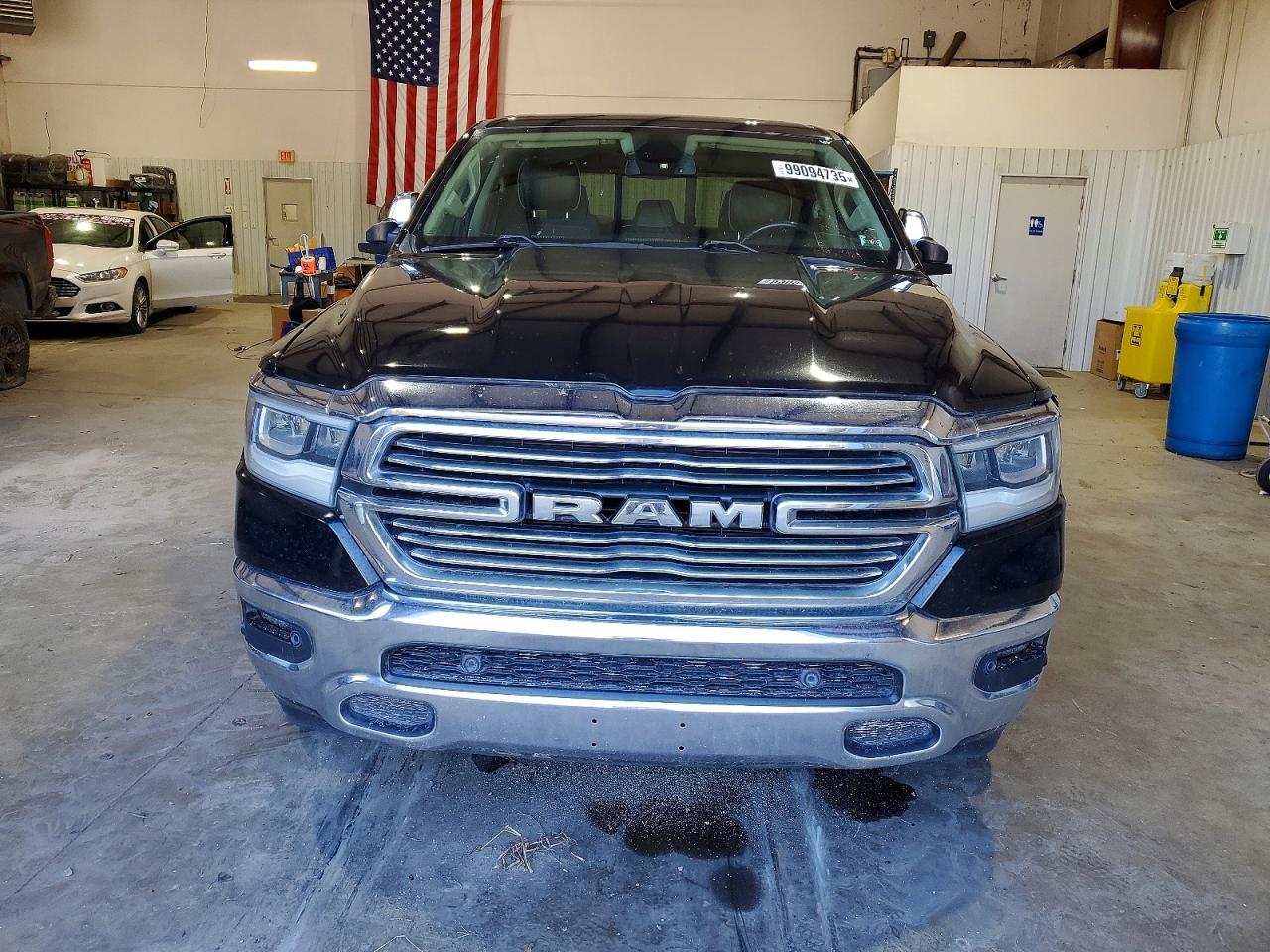 2019 RAM 1500 LARAMIE photo 9
