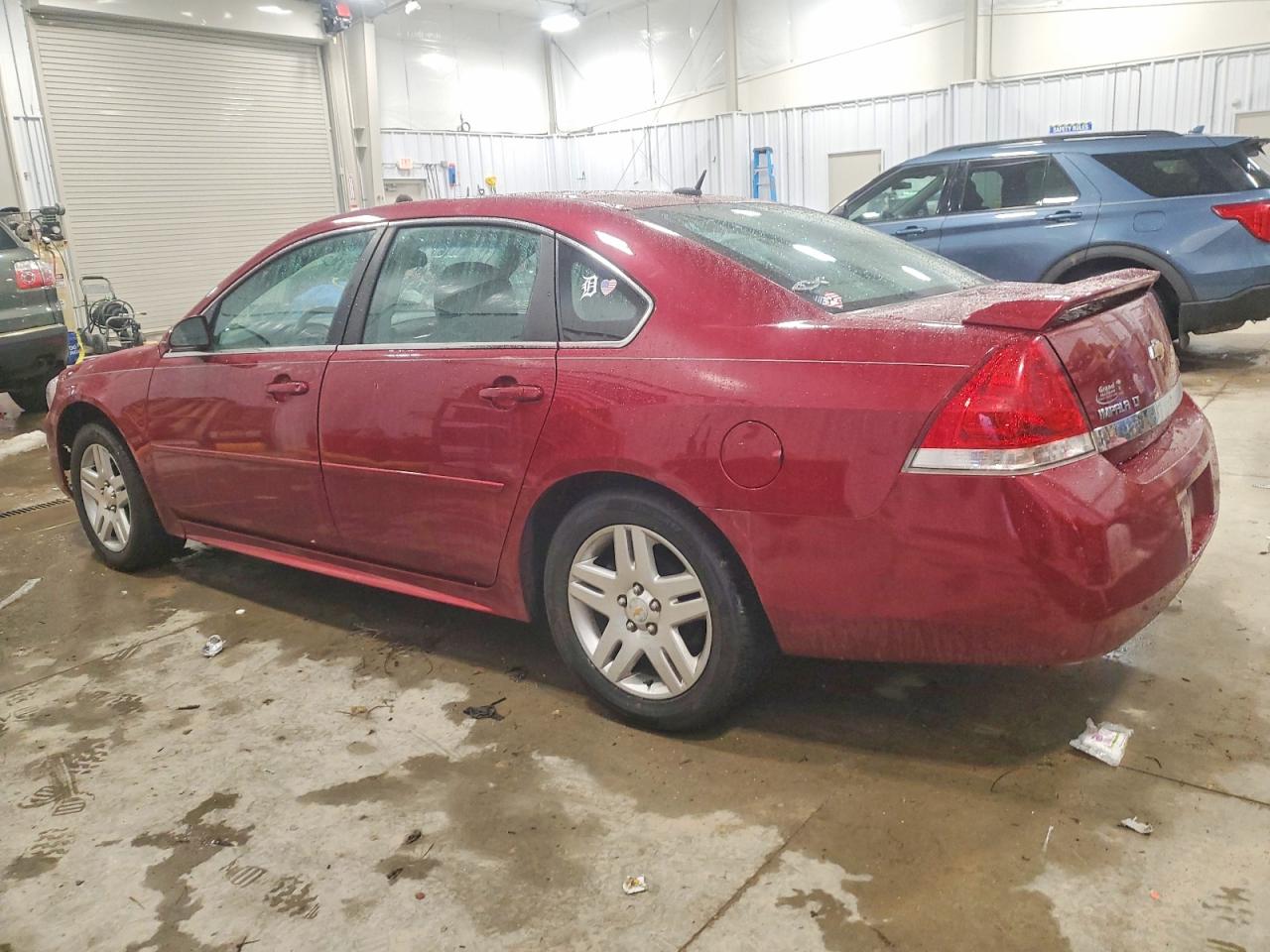 2011 CHEVROLET IMPALA LT photo 2