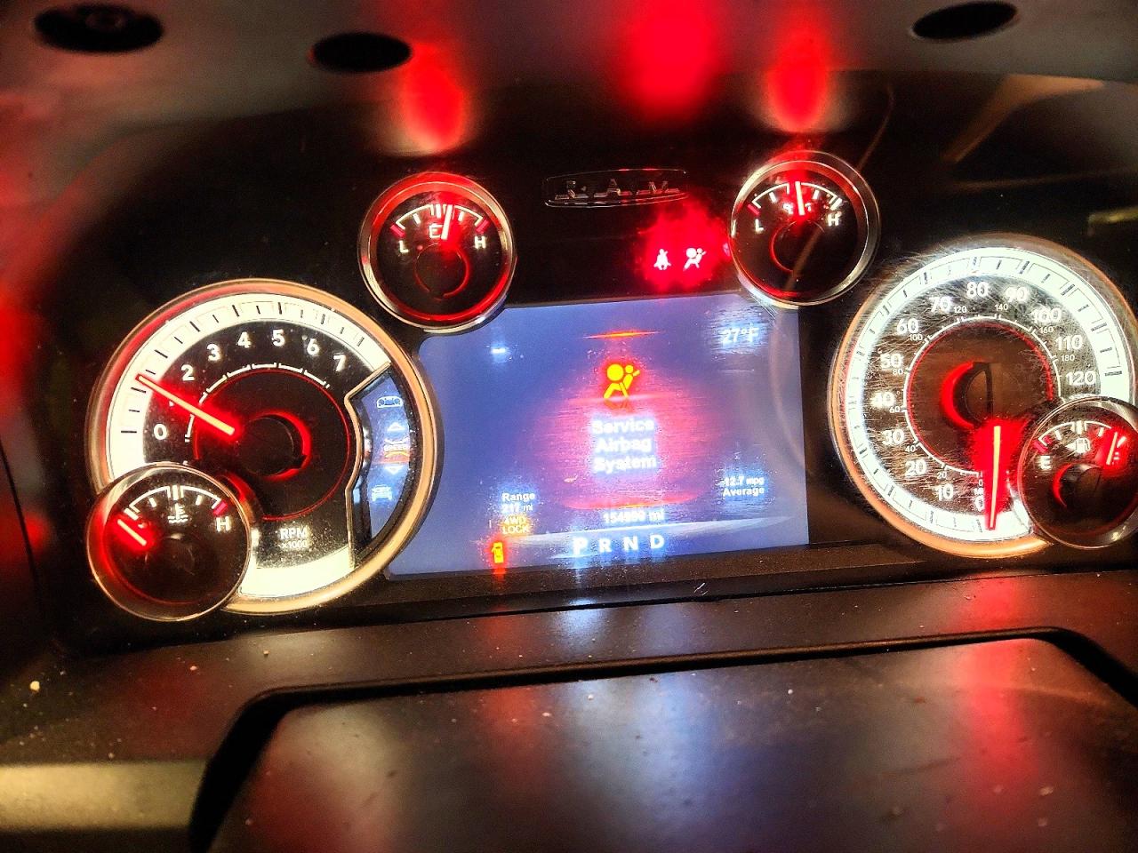 2018 RAM 1500 SLT photo 9
