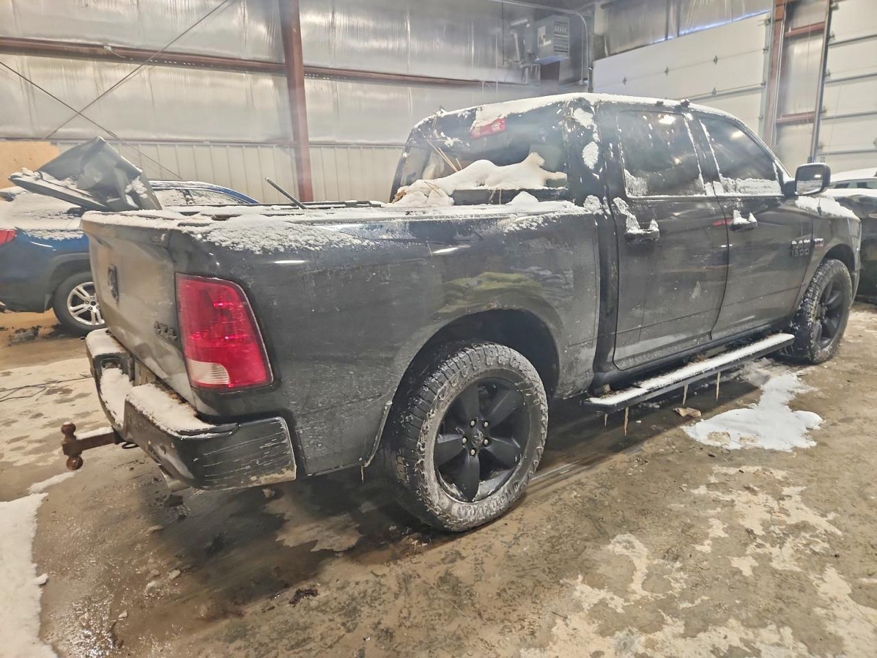 2018 RAM 1500 SLT photo 3