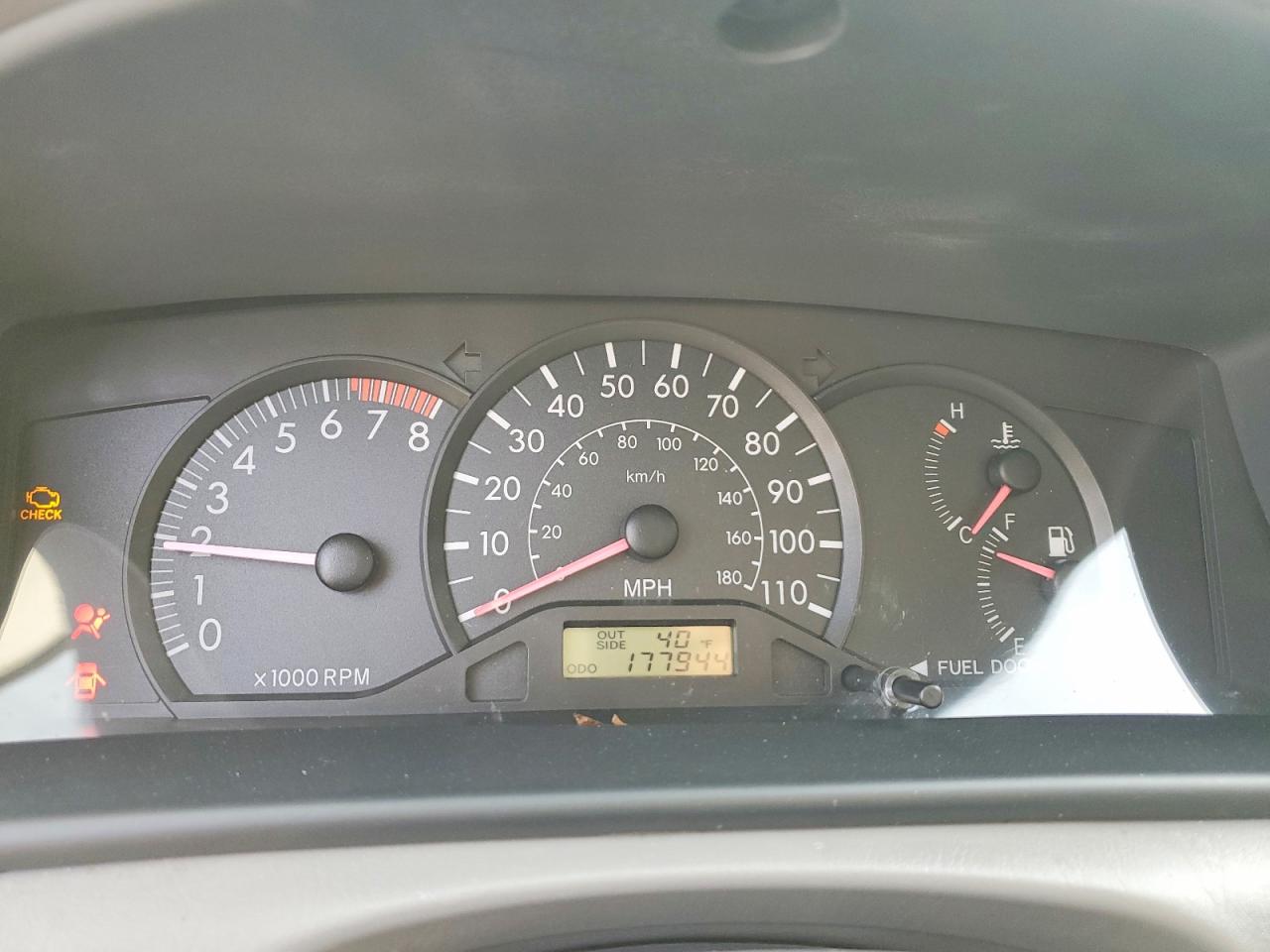 2006 TOYOTA COROLLA CE photo 9