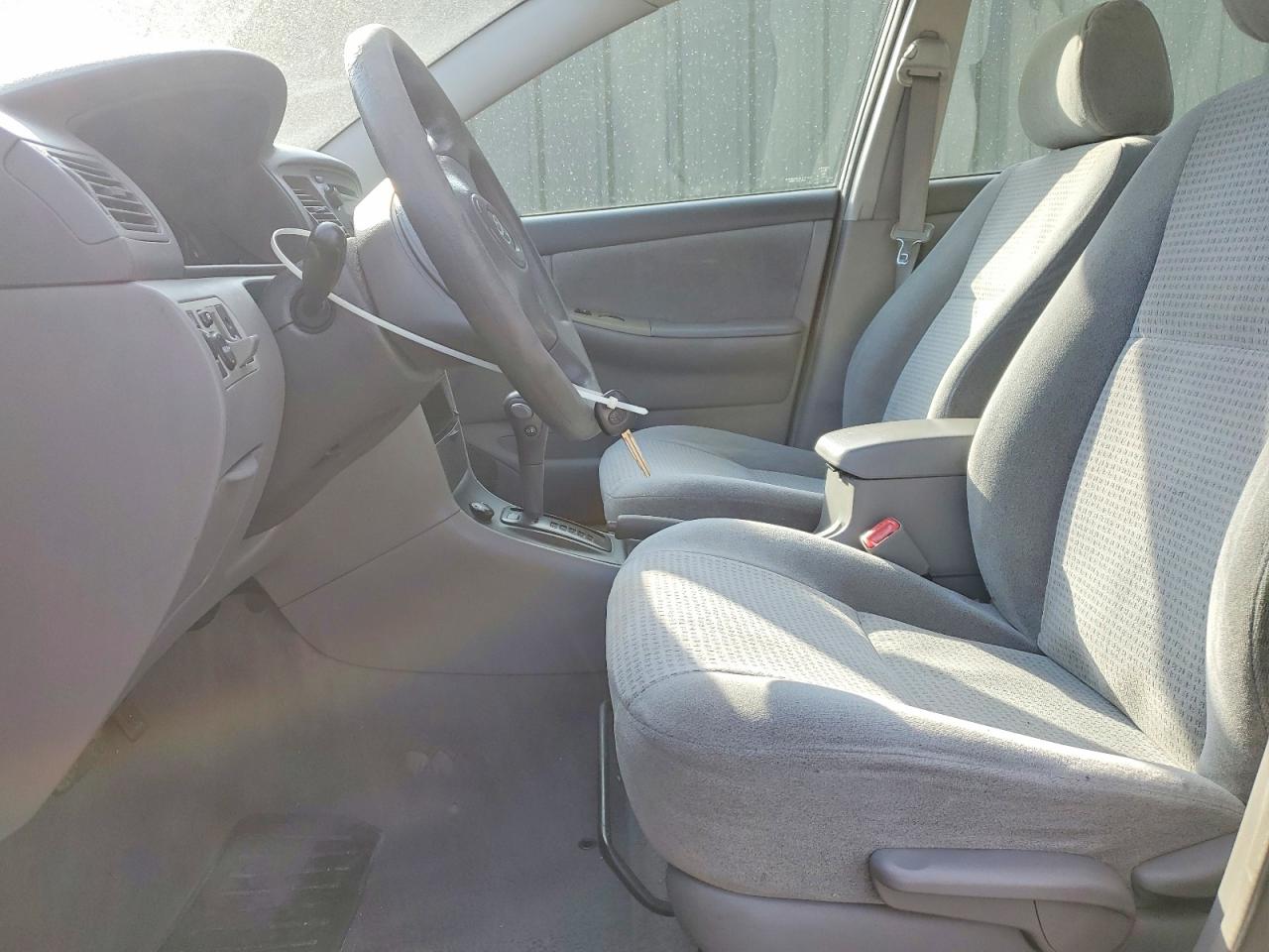 2006 TOYOTA COROLLA CE photo 7
