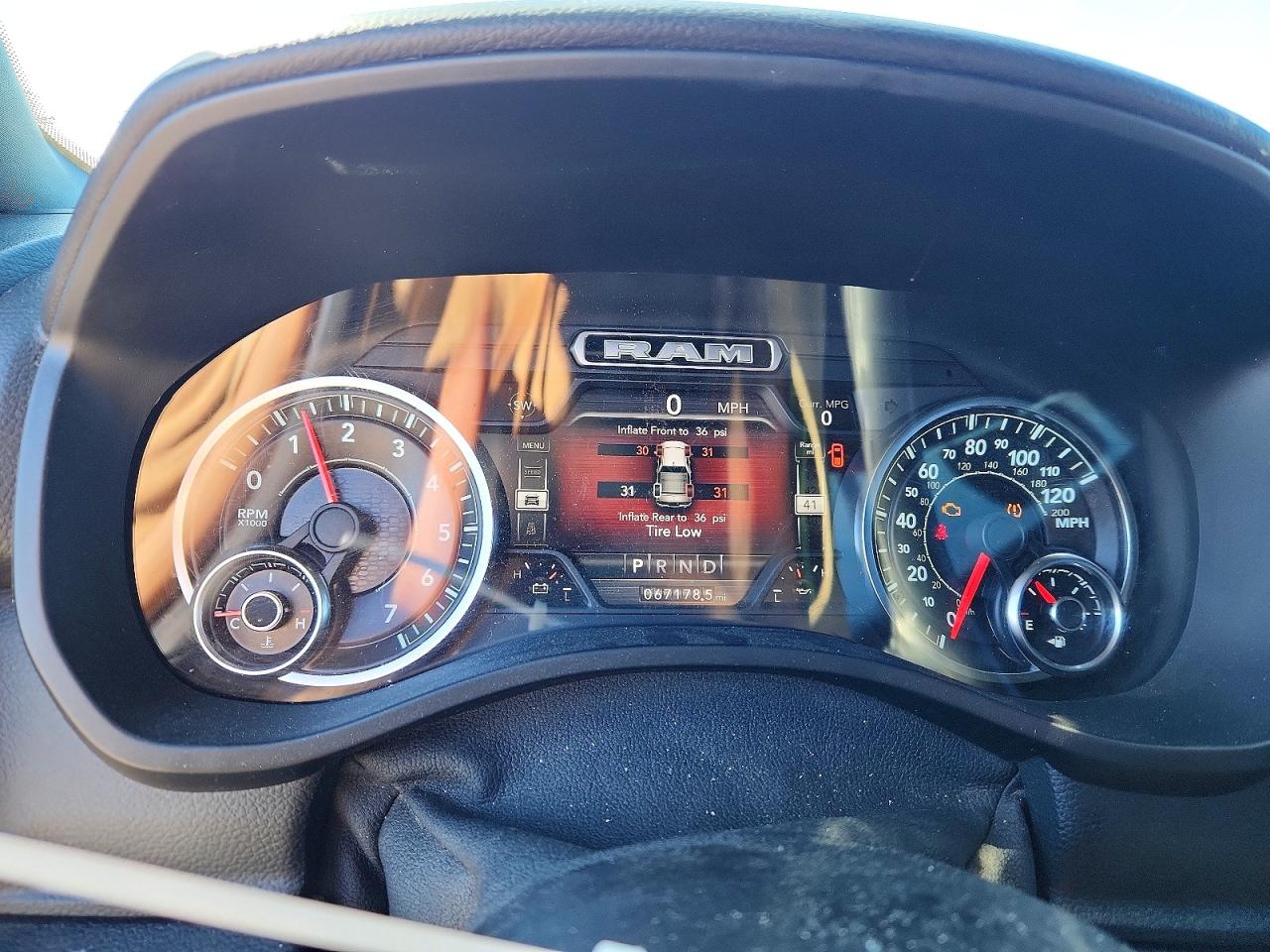 2021 RAM 1500 BIG HORN photo 9