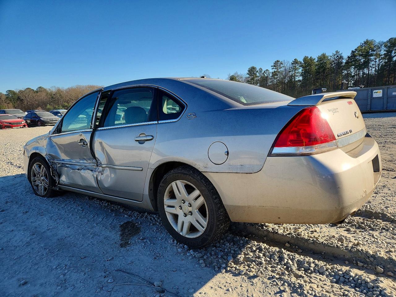2007 CHEVROLET IMPALA LT photo 2