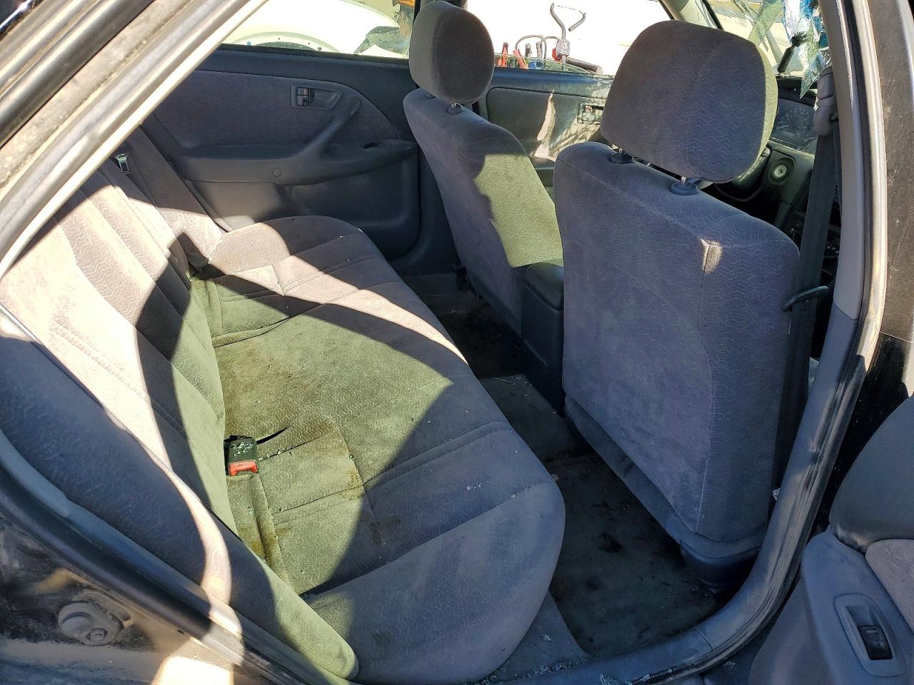 1997 TOYOTA CAMRY CE photo 10