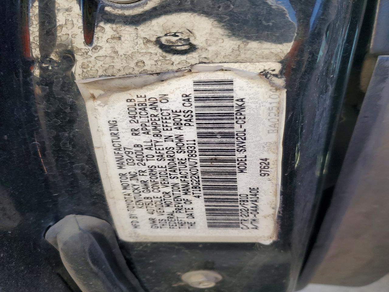 1997 TOYOTA CAMRY CE photo 12