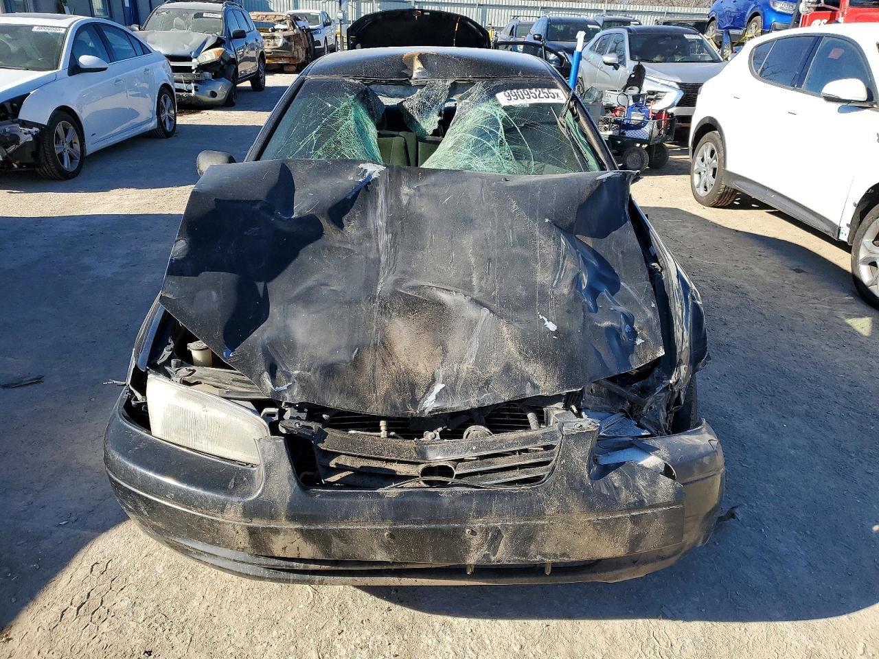 1997 TOYOTA CAMRY CE photo 5
