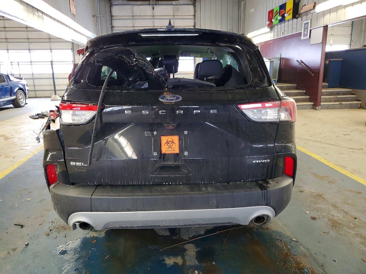 2022 FORD ESCAPE SEL photo 16