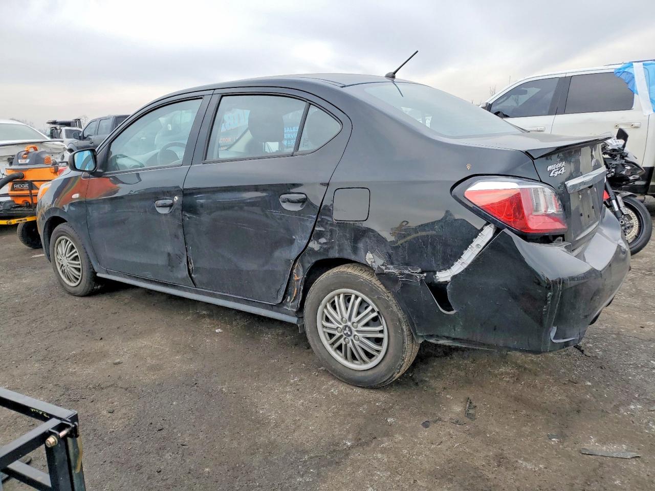 2022 MITSUBISHI MIRAGE G4 ES photo 2