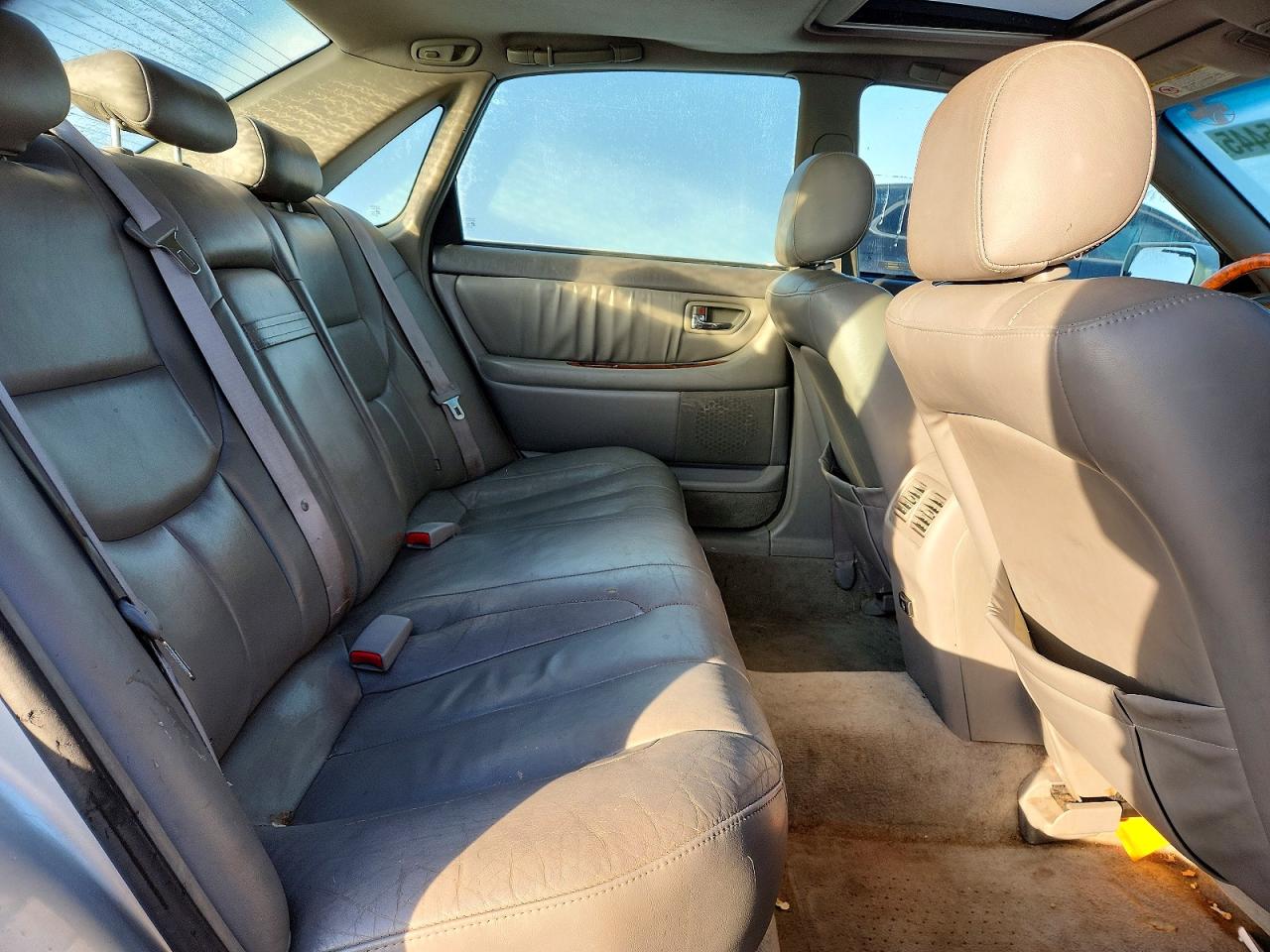 2003 TOYOTA AVALON photo 10