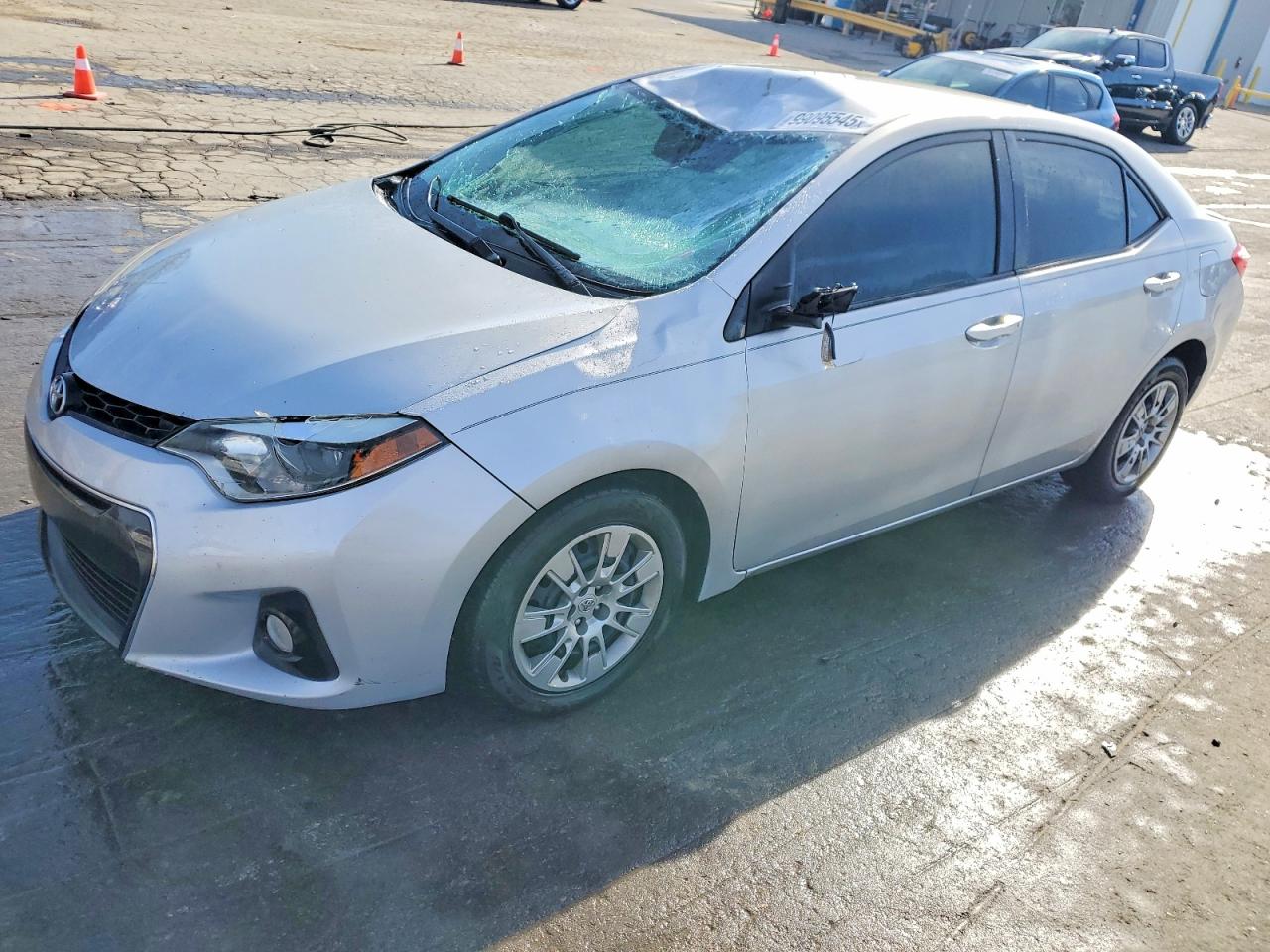 2015 TOYOTA COROLLA