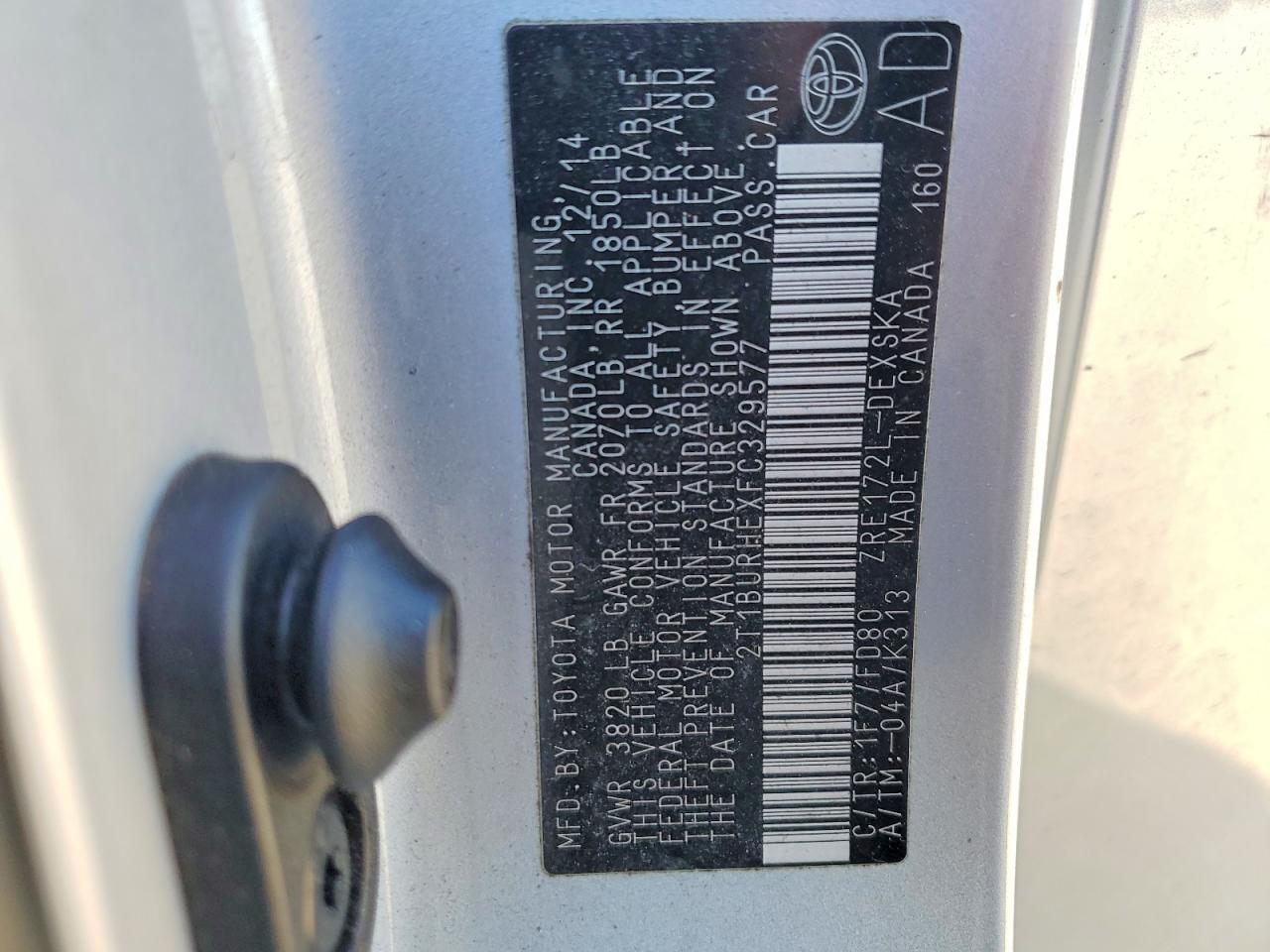 2015 TOYOTA COROLLA L photo 13