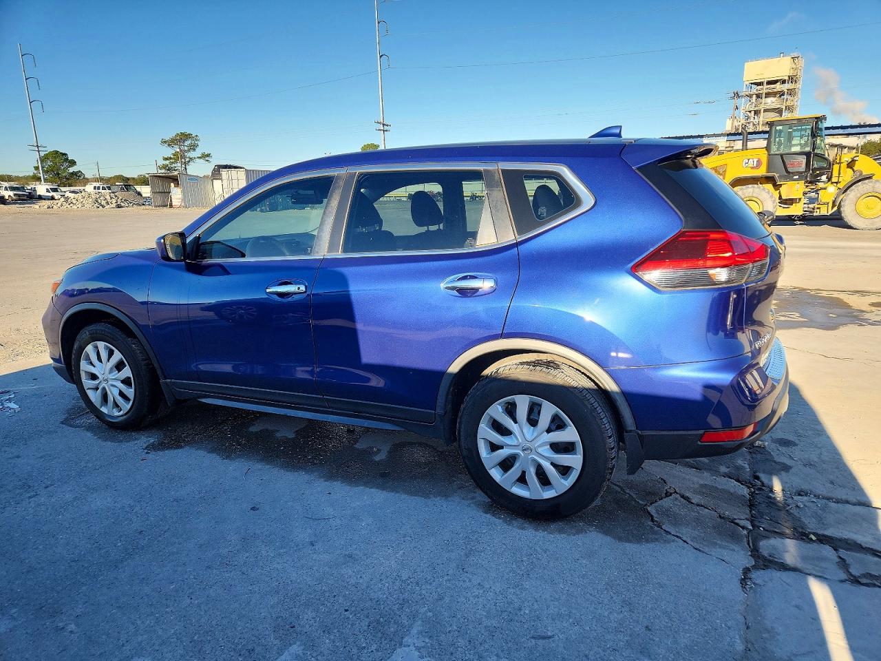 2018 NISSAN ROGUE S photo 3