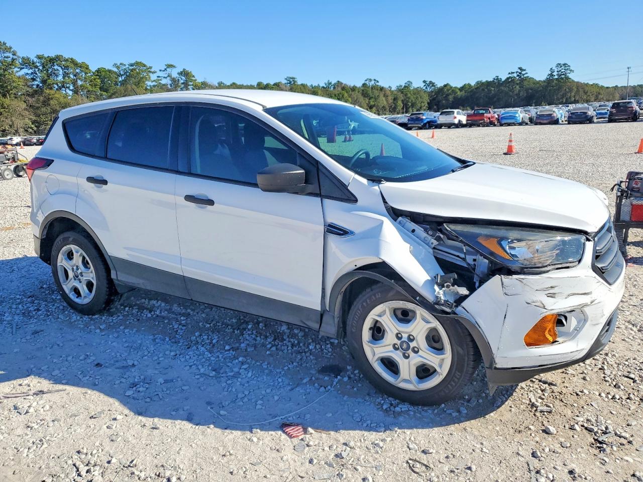 2019 FORD ESCAPE S photo 4