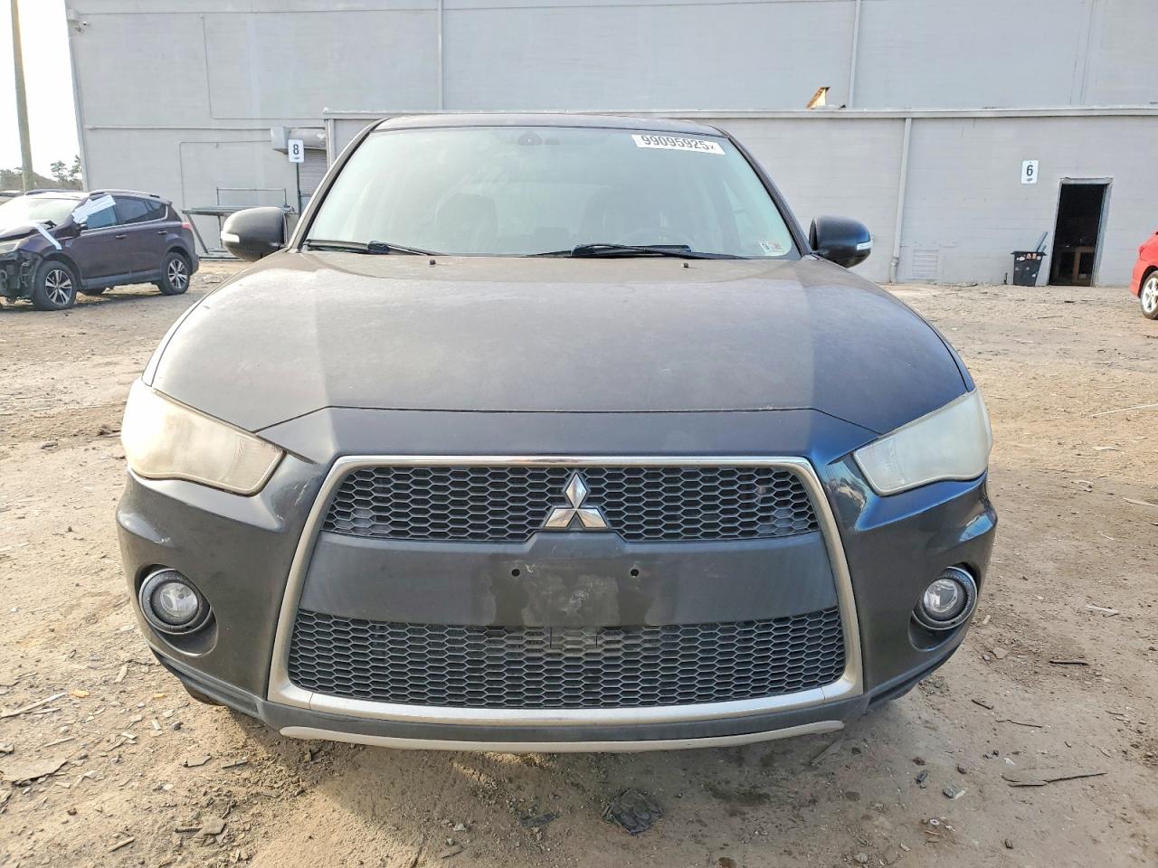 2011 MITSUBISHI OUTLANDER GT photo 5