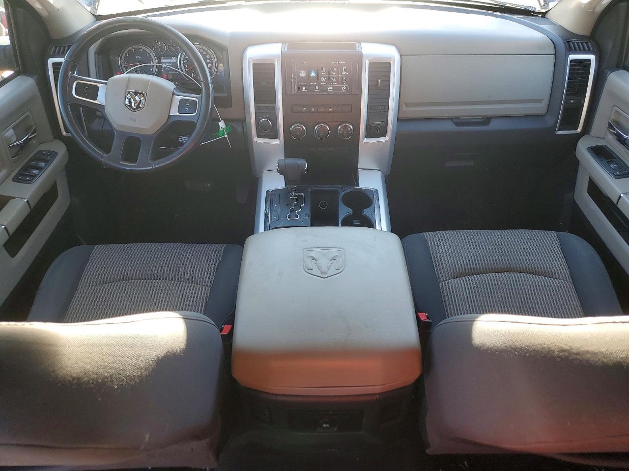 2010 DODGE RAM 1500 photo 8
