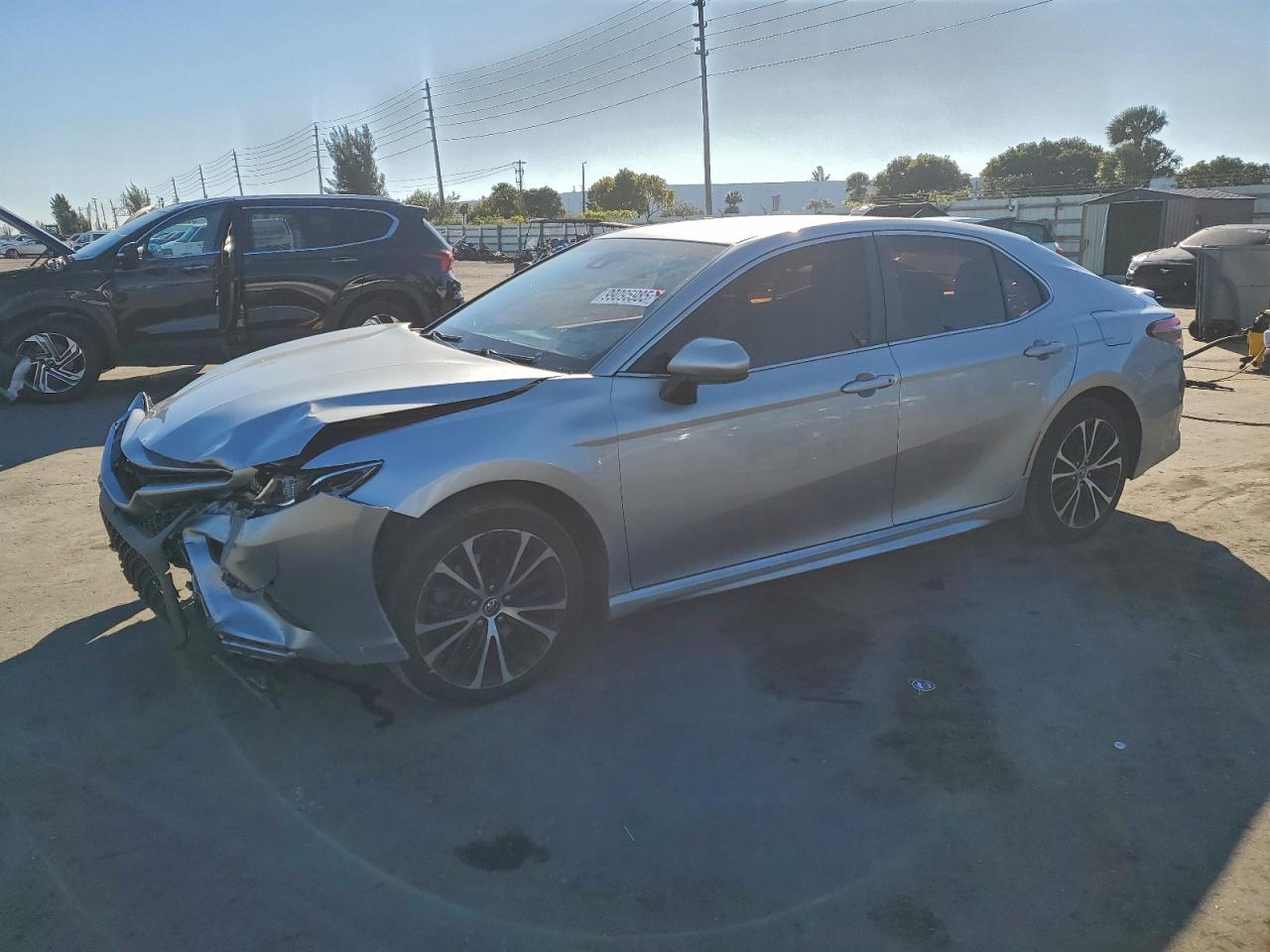 2018 TOYOTA CAMRY
