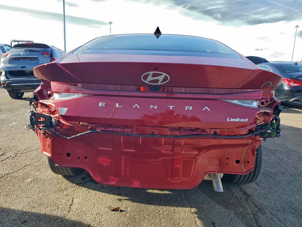 2025 HYUNDAI ELANTRA LIMITED photo 6