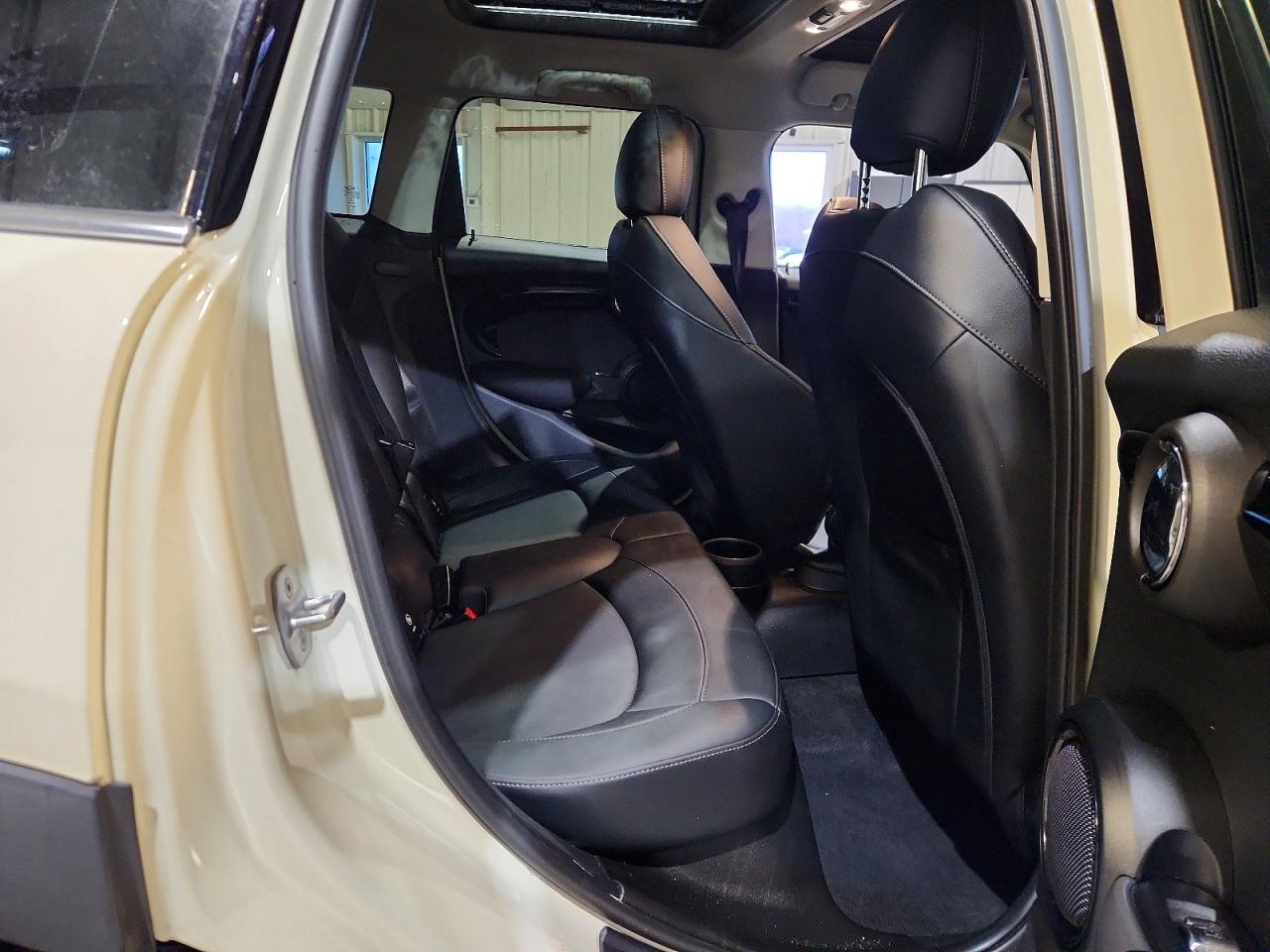 2020 MINI COOPER S photo 10