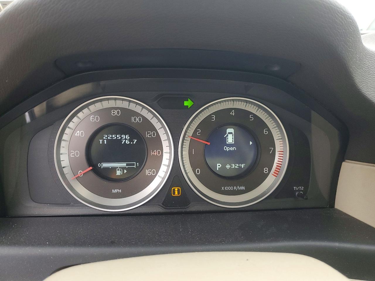 2012 VOLVO XC70 3.2 photo 9