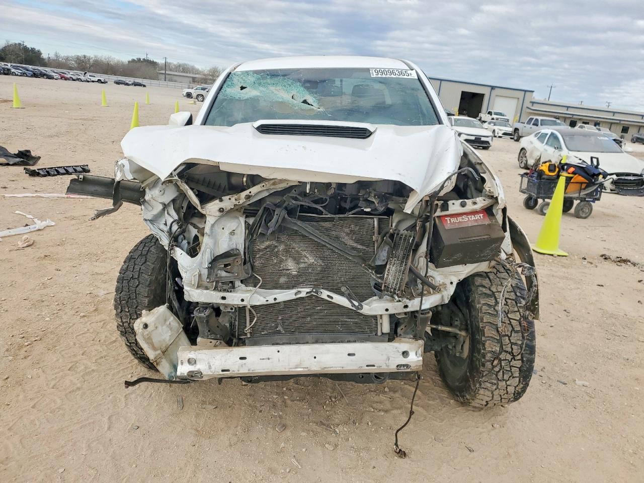 2019 TOYOTA TACOMA DOUBLE CAB photo 5