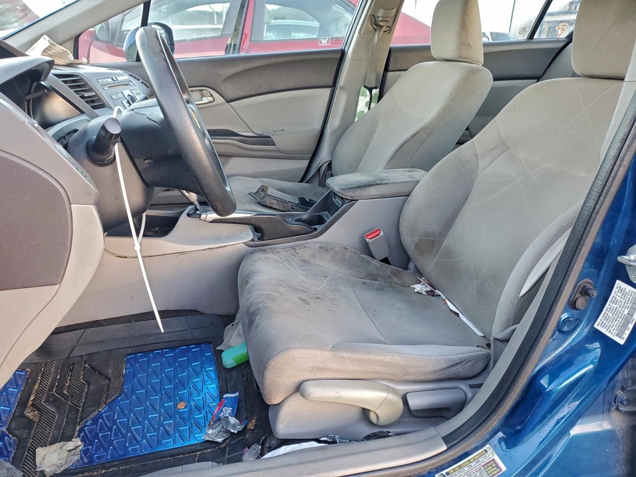 2012 HONDA CIVIC LX photo 7