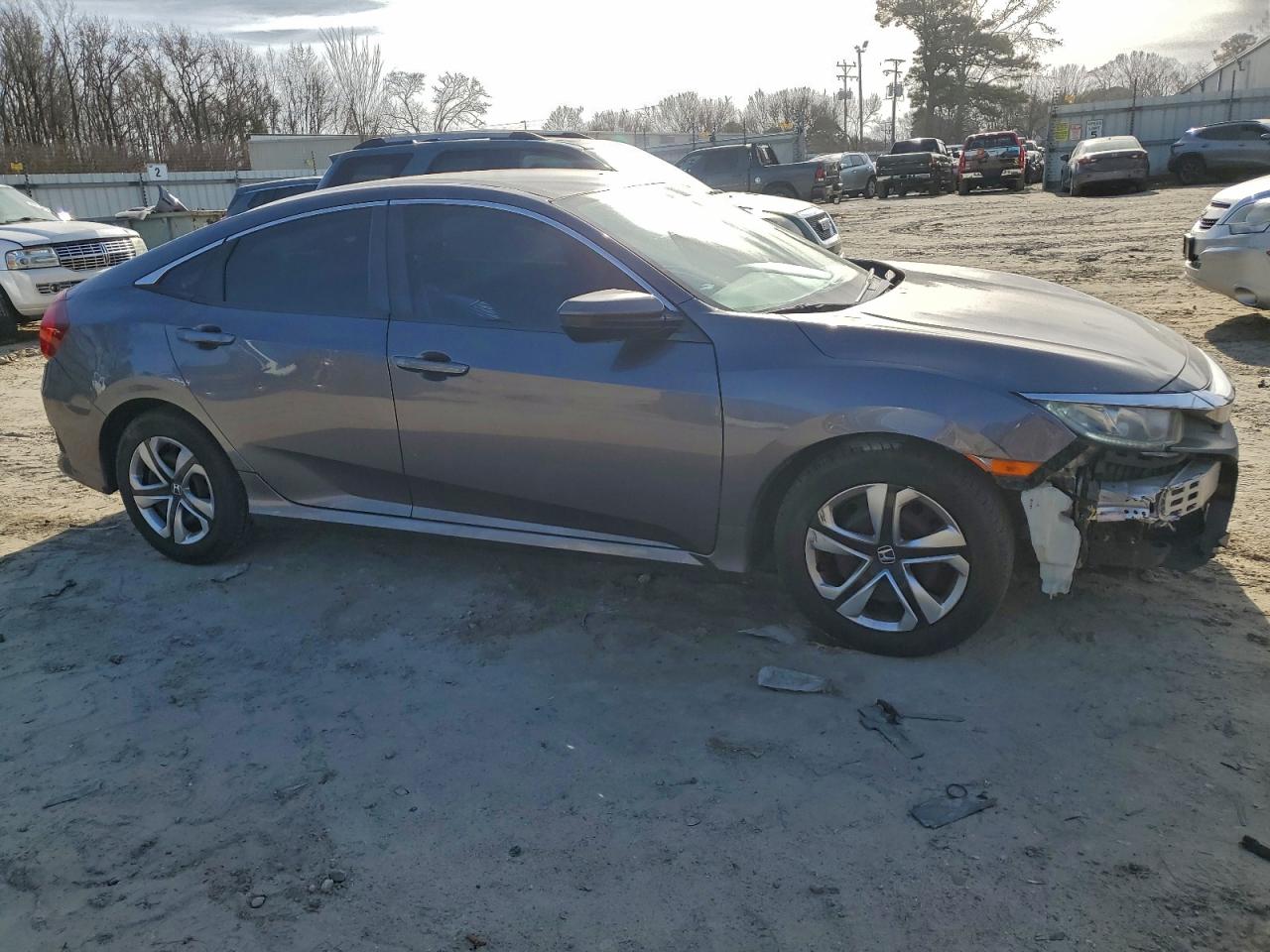 2016 HONDA CIVIC LX photo 4