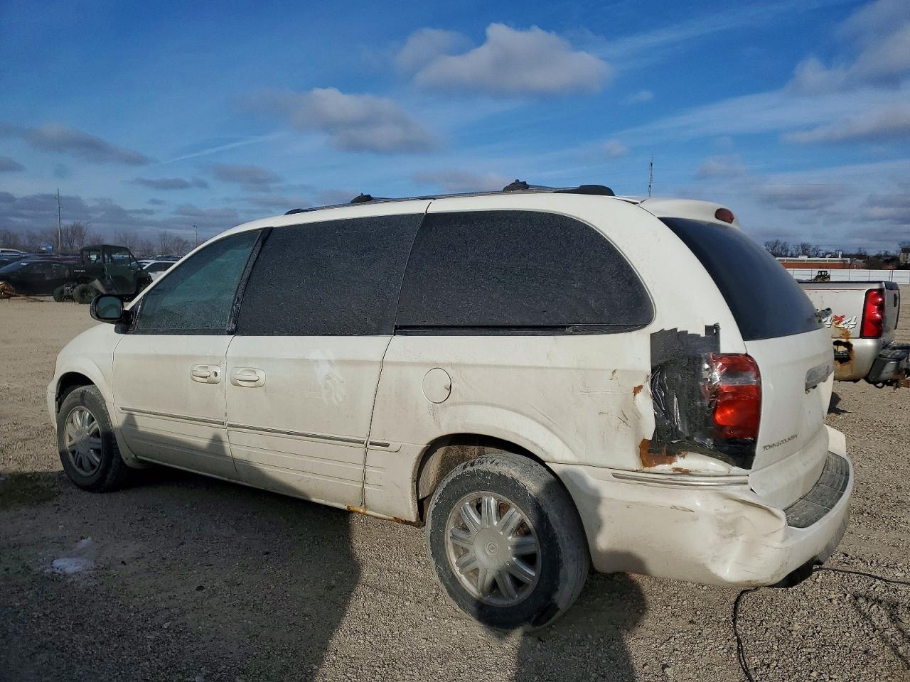 2007 CHRYSLER TOWN & COUNTRY LIMITED photo 3