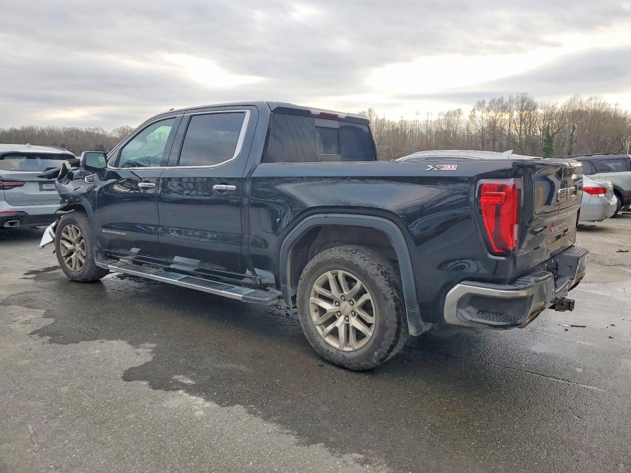 2020 GMC SIERRA K1500 SLT photo 2