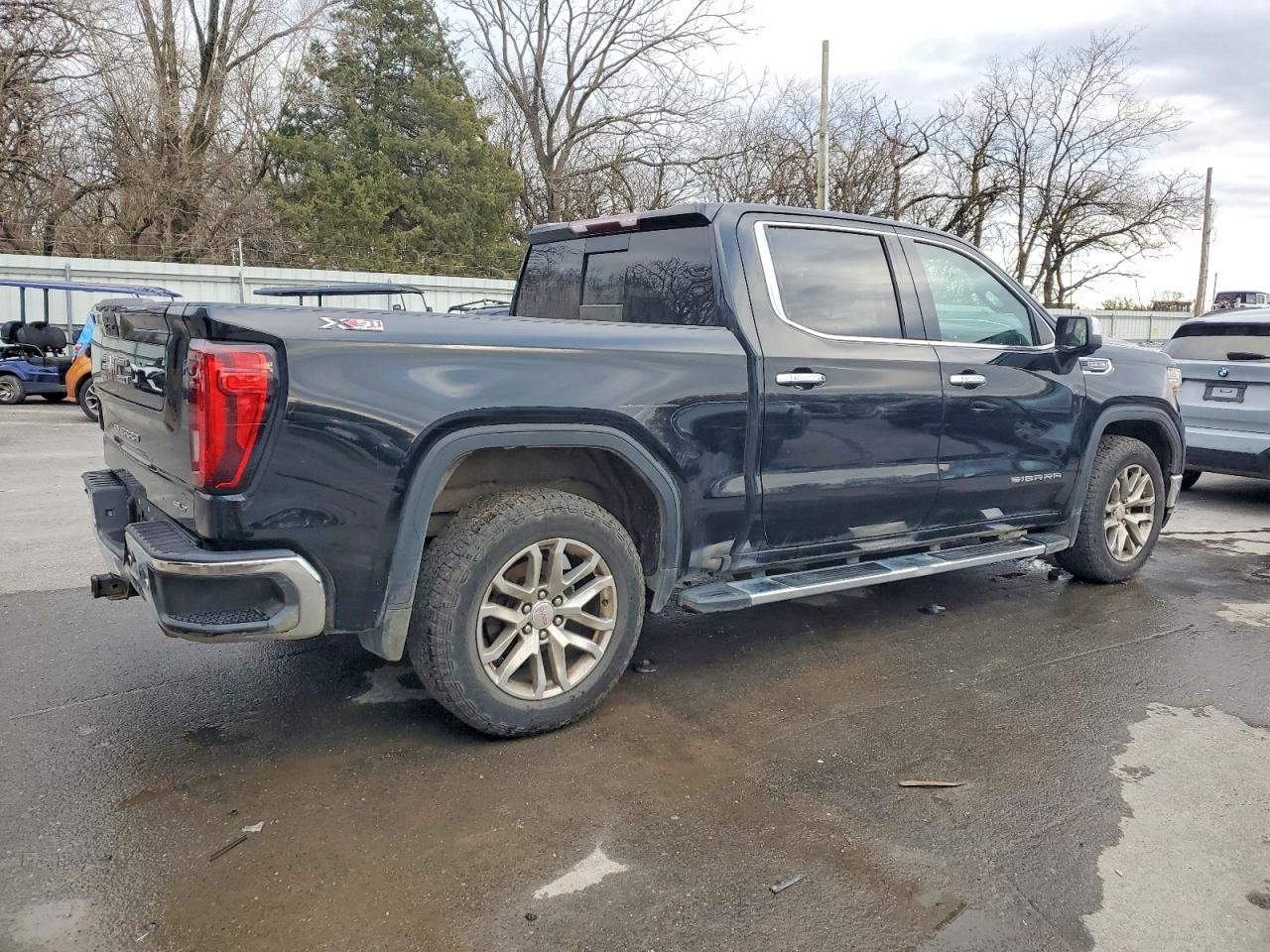 2020 GMC SIERRA K1500 SLT photo 3