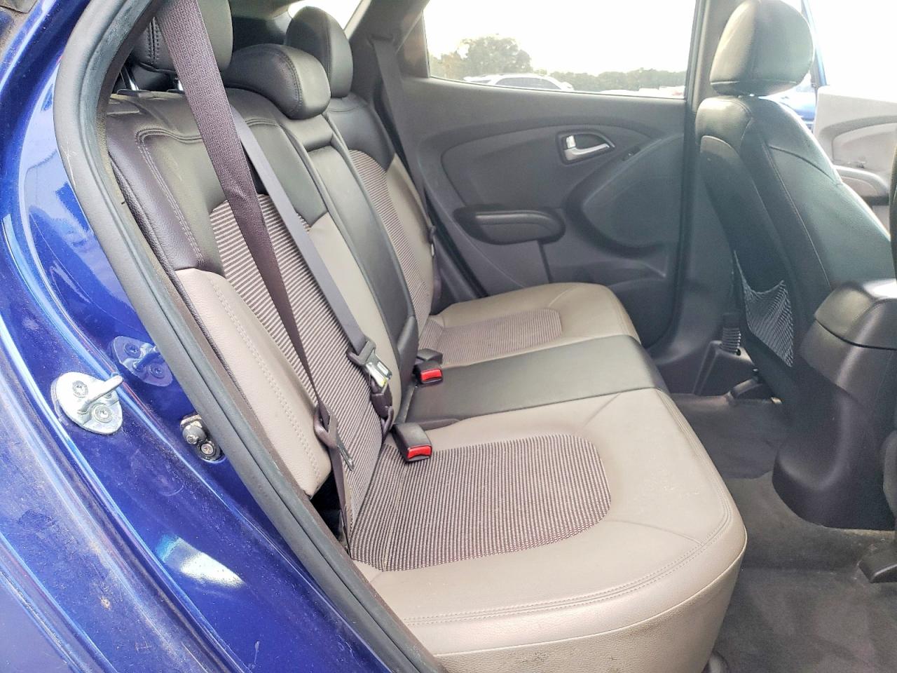 2013 HYUNDAI TUCSON GLS photo 11
