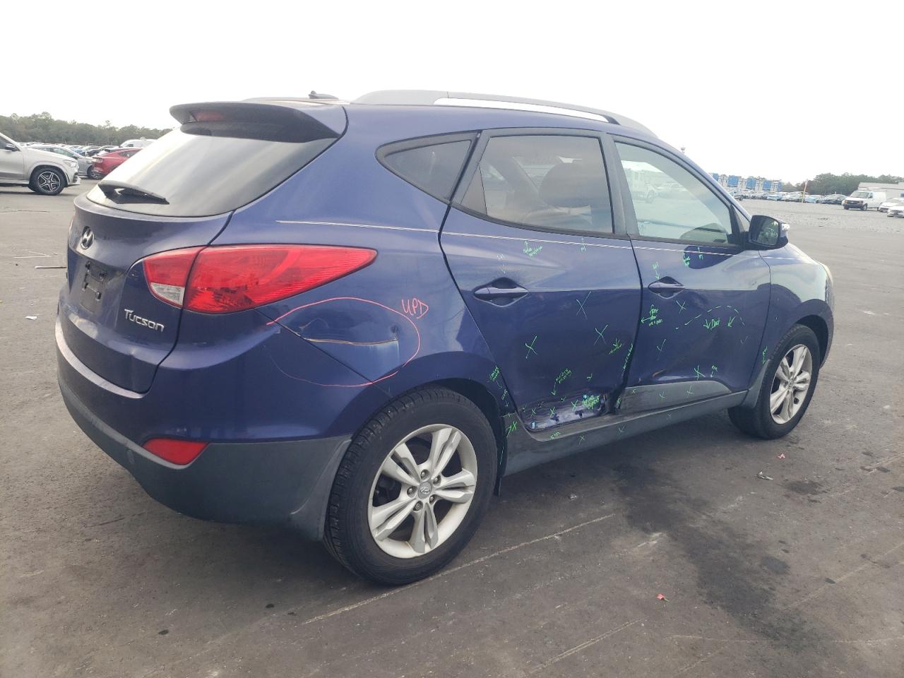 2013 HYUNDAI TUCSON GLS photo 3