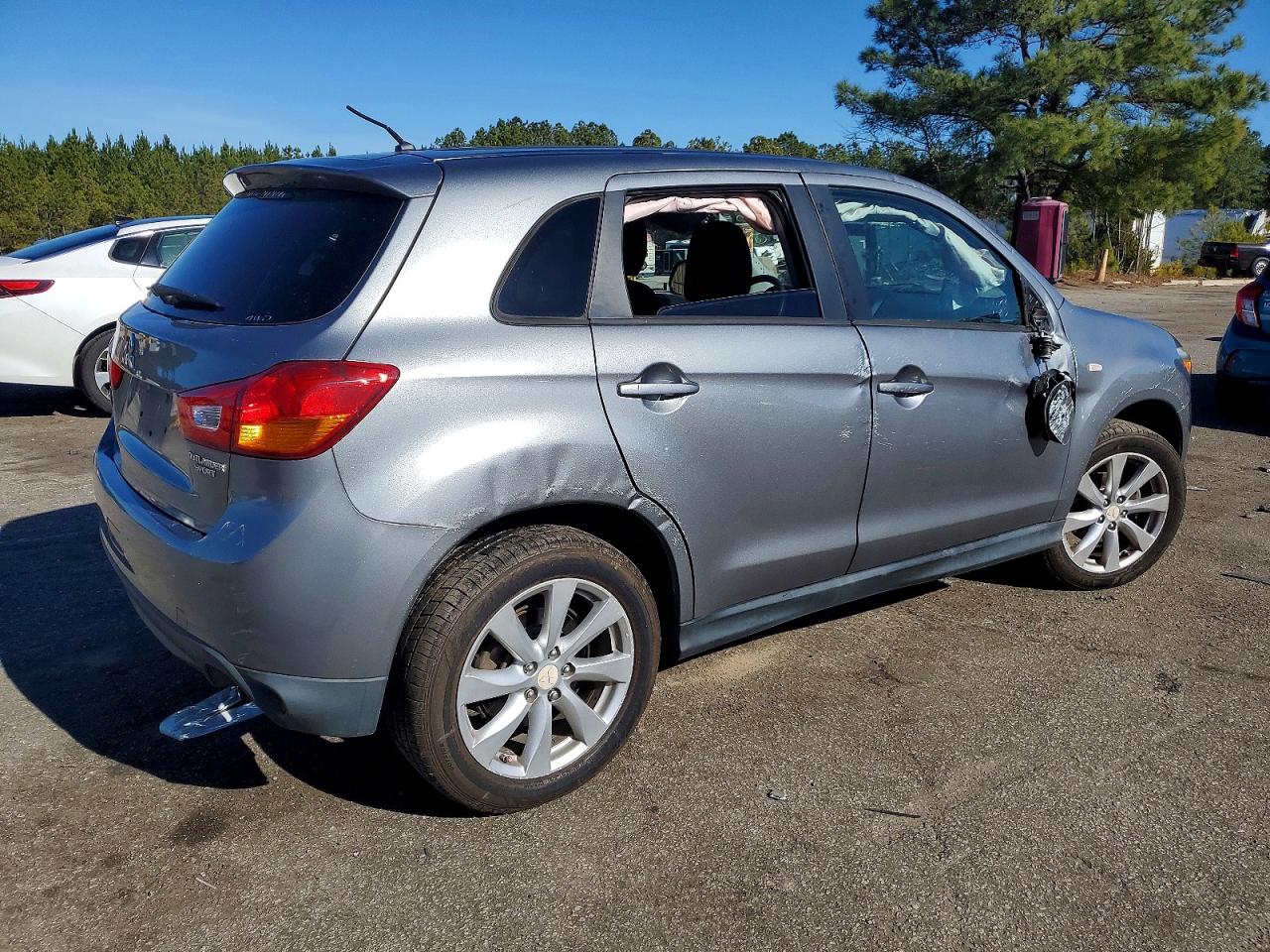 2015 MITSUBISHI OUTLANDER SPORT ES photo 3