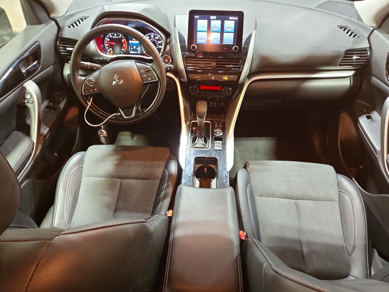 2024 MITSUBISHI ECLIPSE CROSS SE photo 8