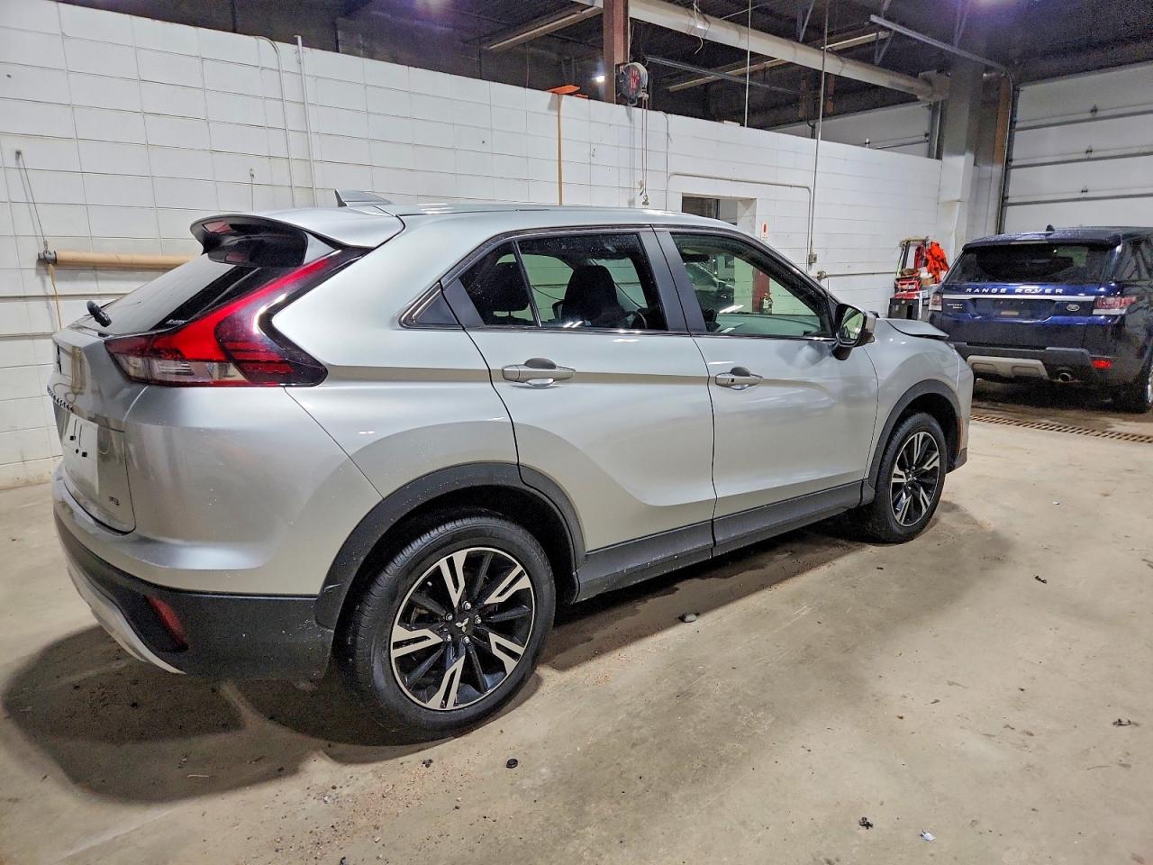 2024 MITSUBISHI ECLIPSE CROSS SE photo 3