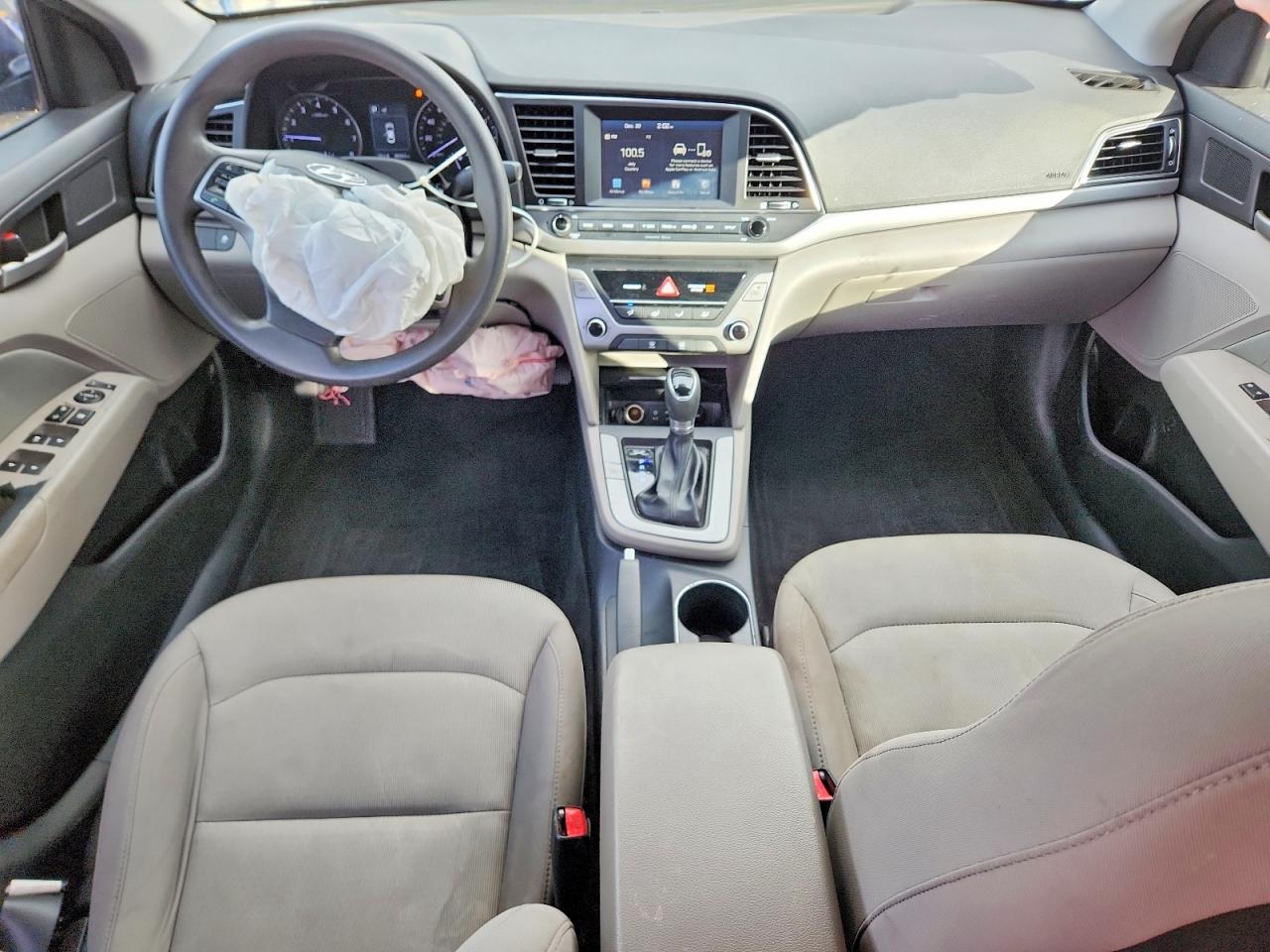 2018 HYUNDAI ELANTRA SEL photo 8