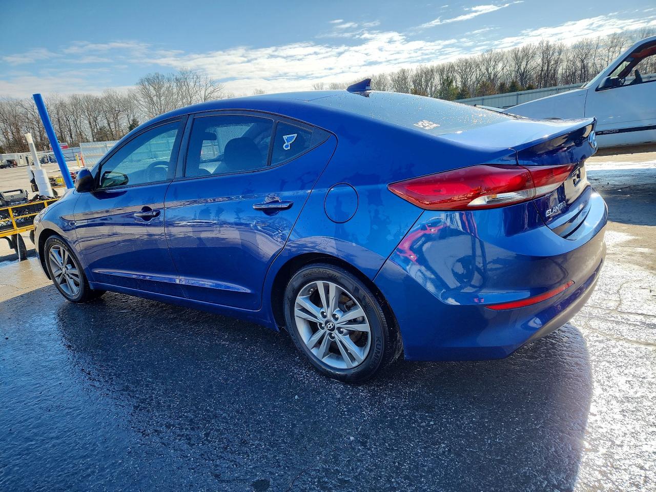 2018 HYUNDAI ELANTRA SEL photo 2