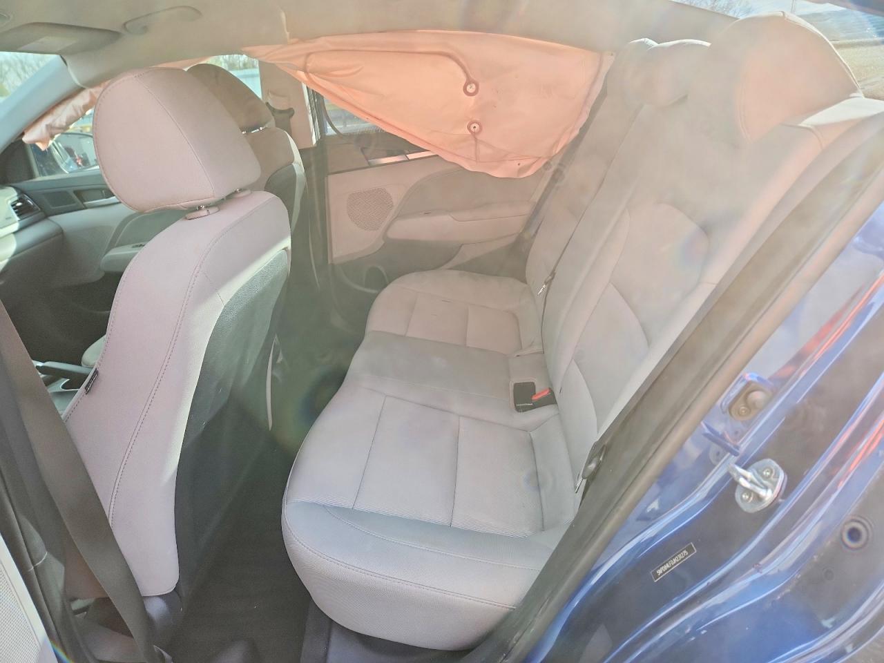 2018 HYUNDAI ELANTRA SEL photo 10