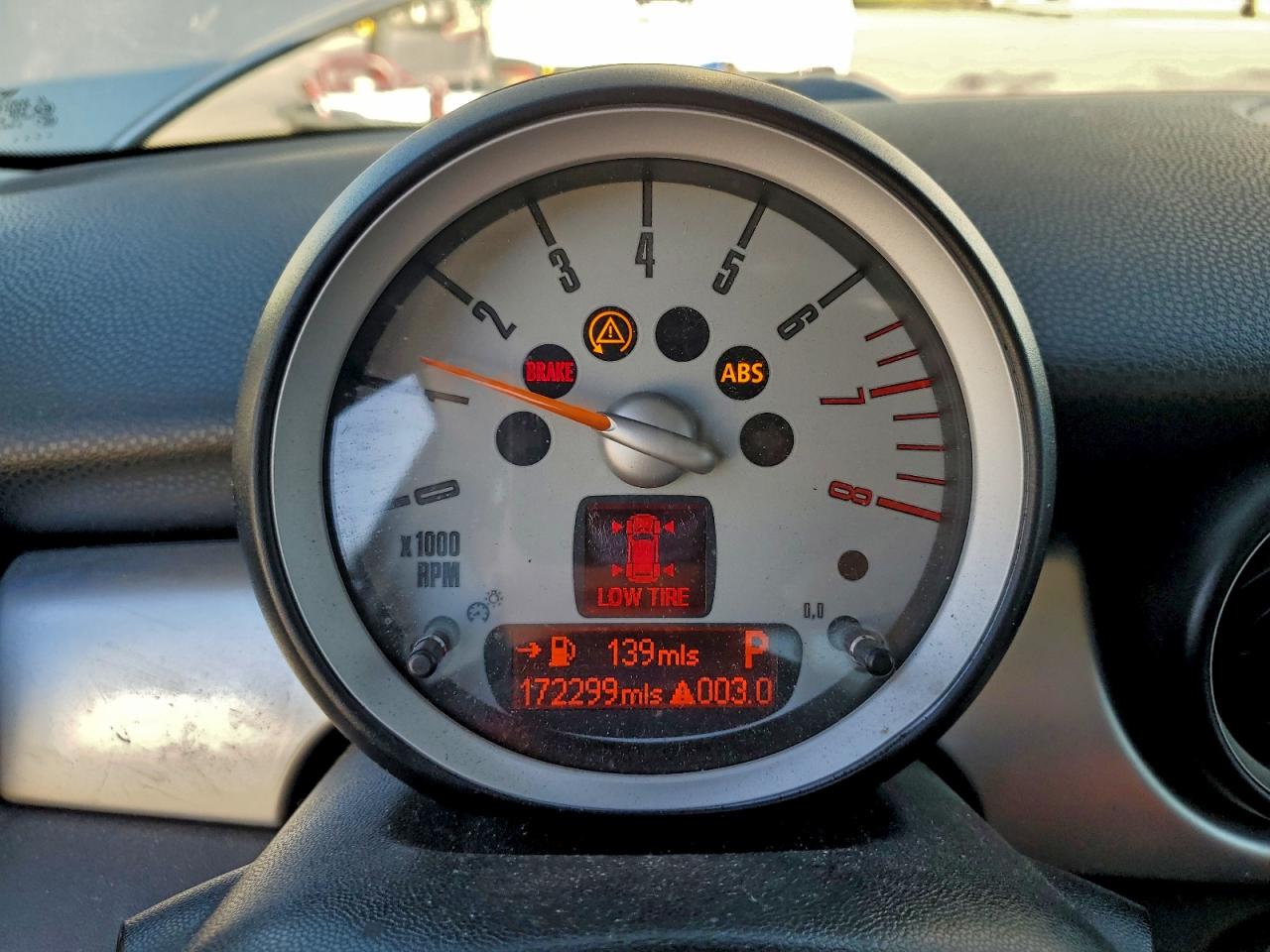 2010 MINI COOPER photo 9