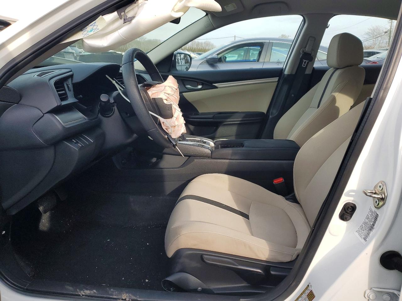 2016 HONDA CIVIC LX photo 7