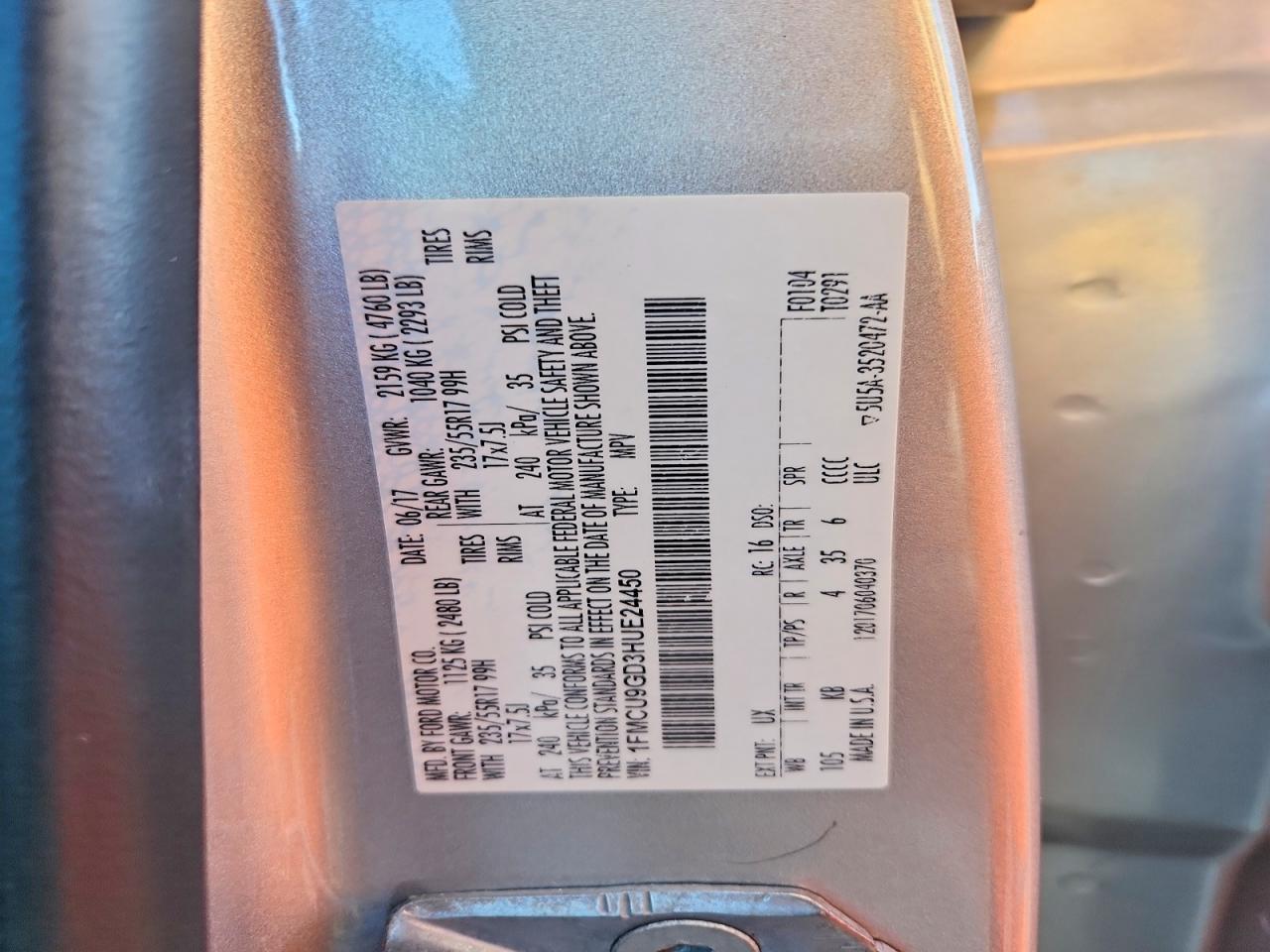 2017 FORD ESCAPE SE photo 13