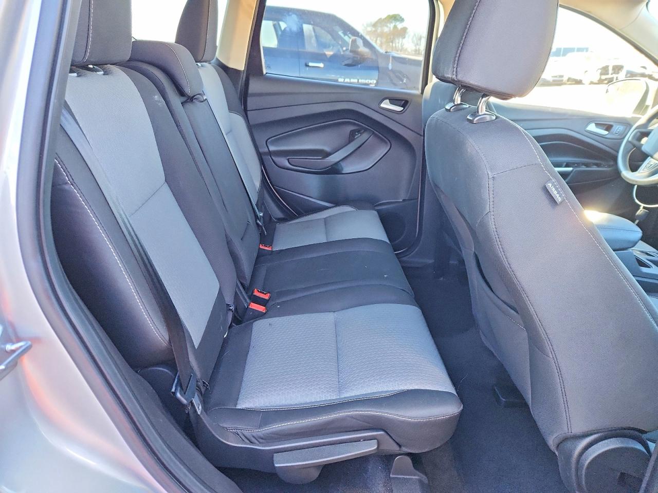 2017 FORD ESCAPE SE photo 11