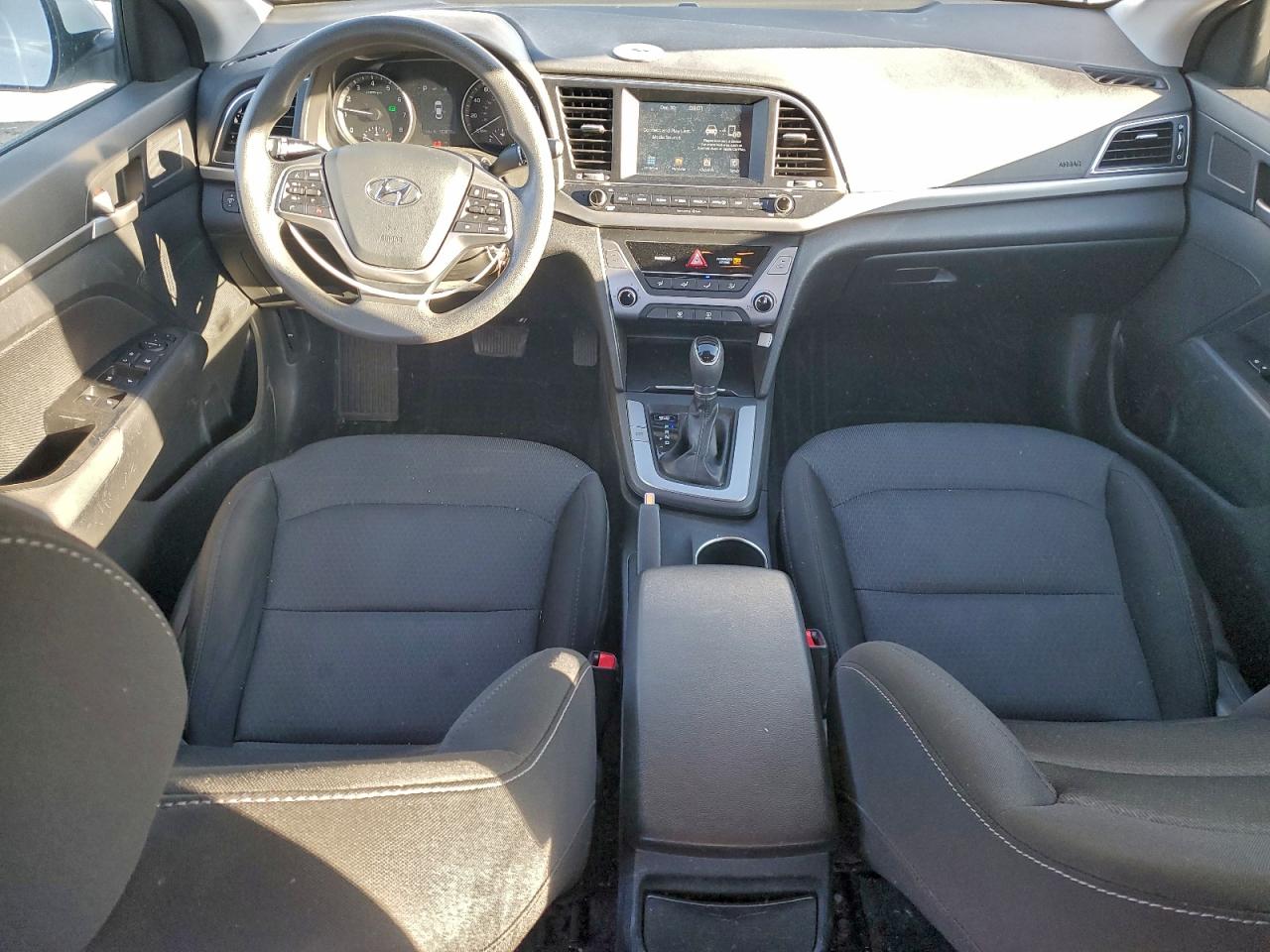 2018 HYUNDAI ELANTRA SEL photo 8
