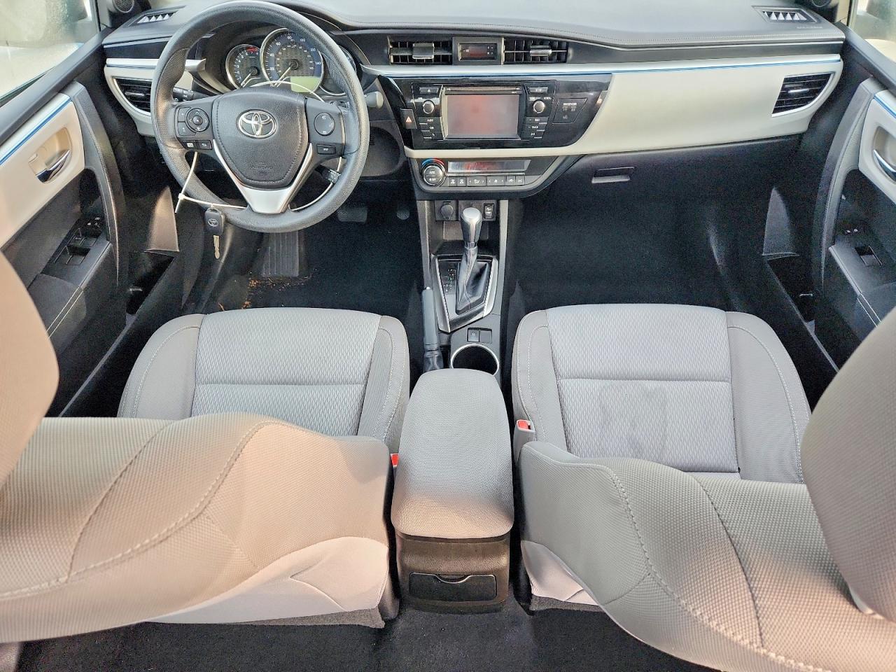 2016 TOYOTA COROLLA L photo 8