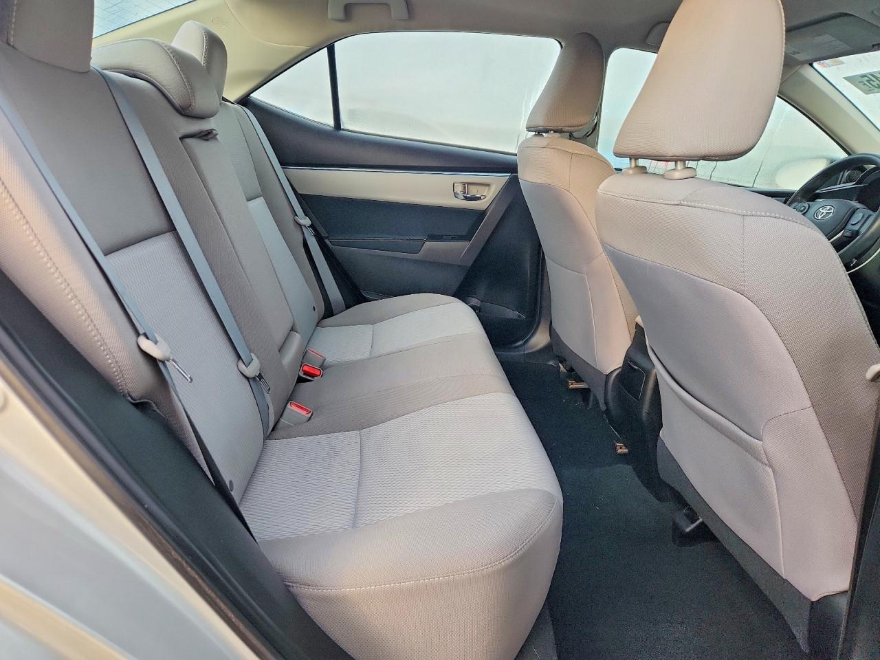 2016 TOYOTA COROLLA L photo 10