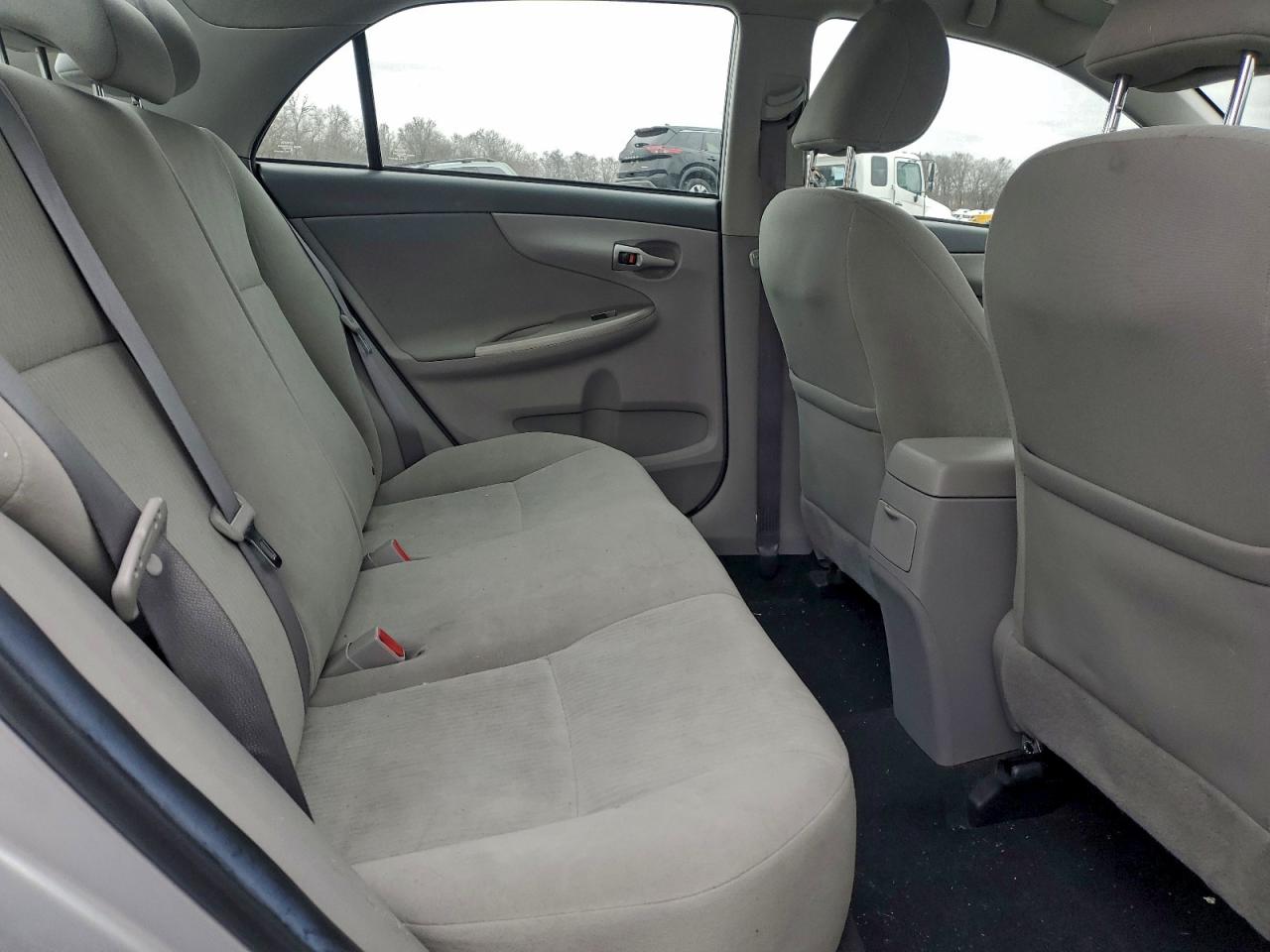 2010 TOYOTA COROLLA BASE photo 10