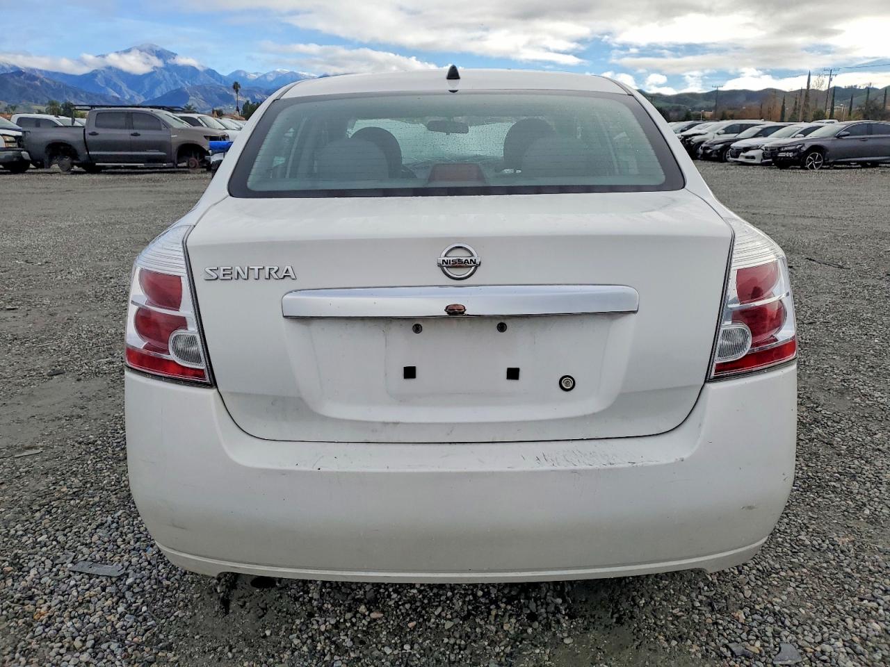 2010 NISSAN SENTRA 2.0 photo 11