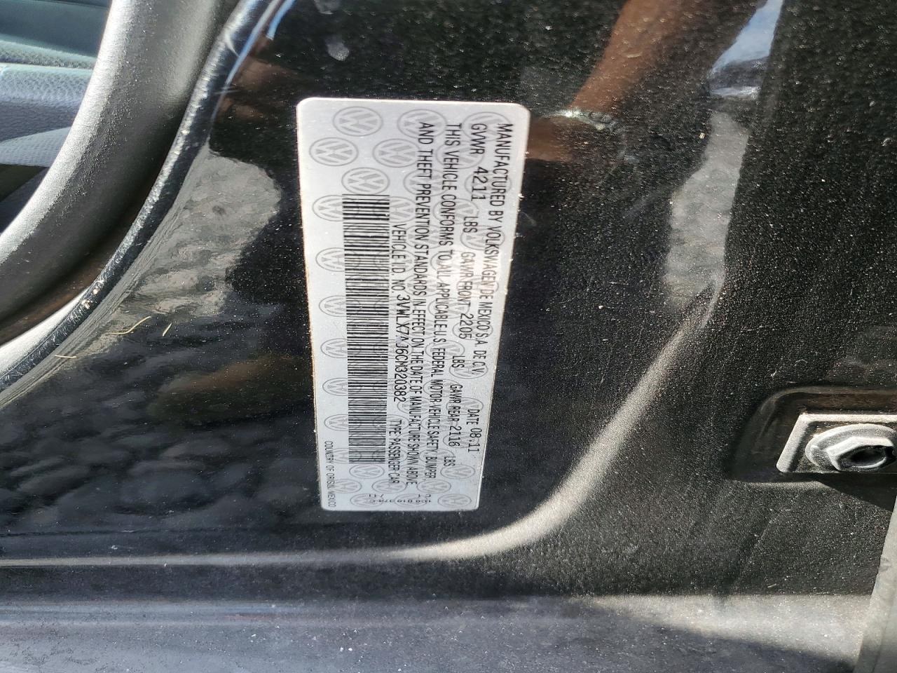 2012 VOLKSWAGEN JETTA SEL photo 12