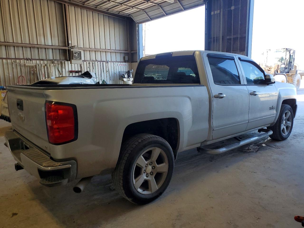 2018 CHEVROLET SILVERADO C1500 LT photo 5