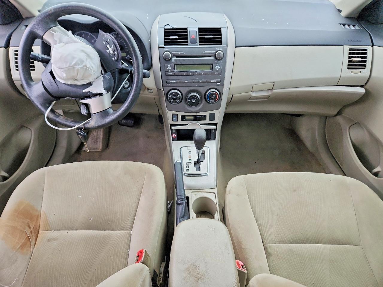 2011 TOYOTA COROLLA BASE photo 8